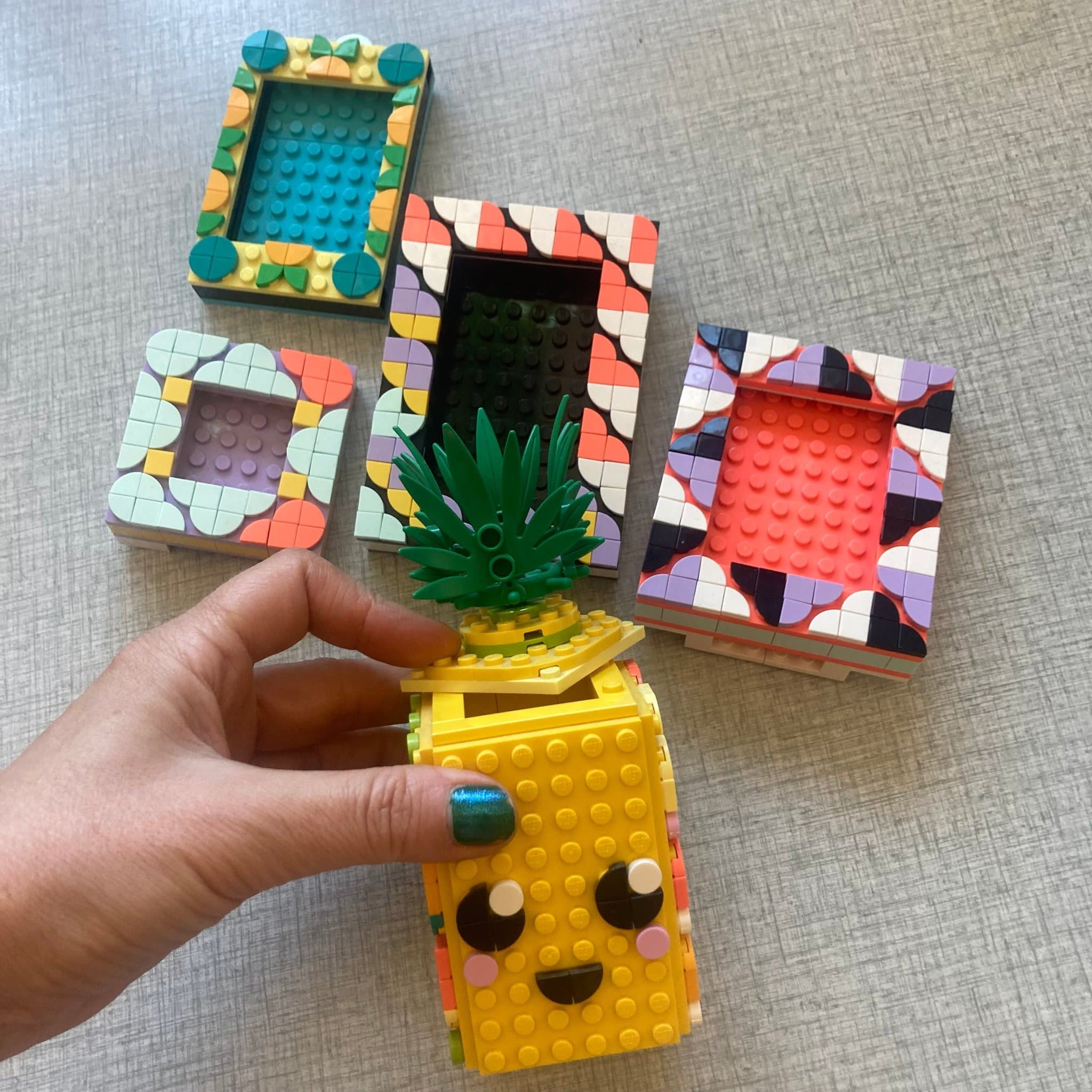 LEGO DOTS Ananas Pennställ mini förvaringsbox & 4st Fotoramar