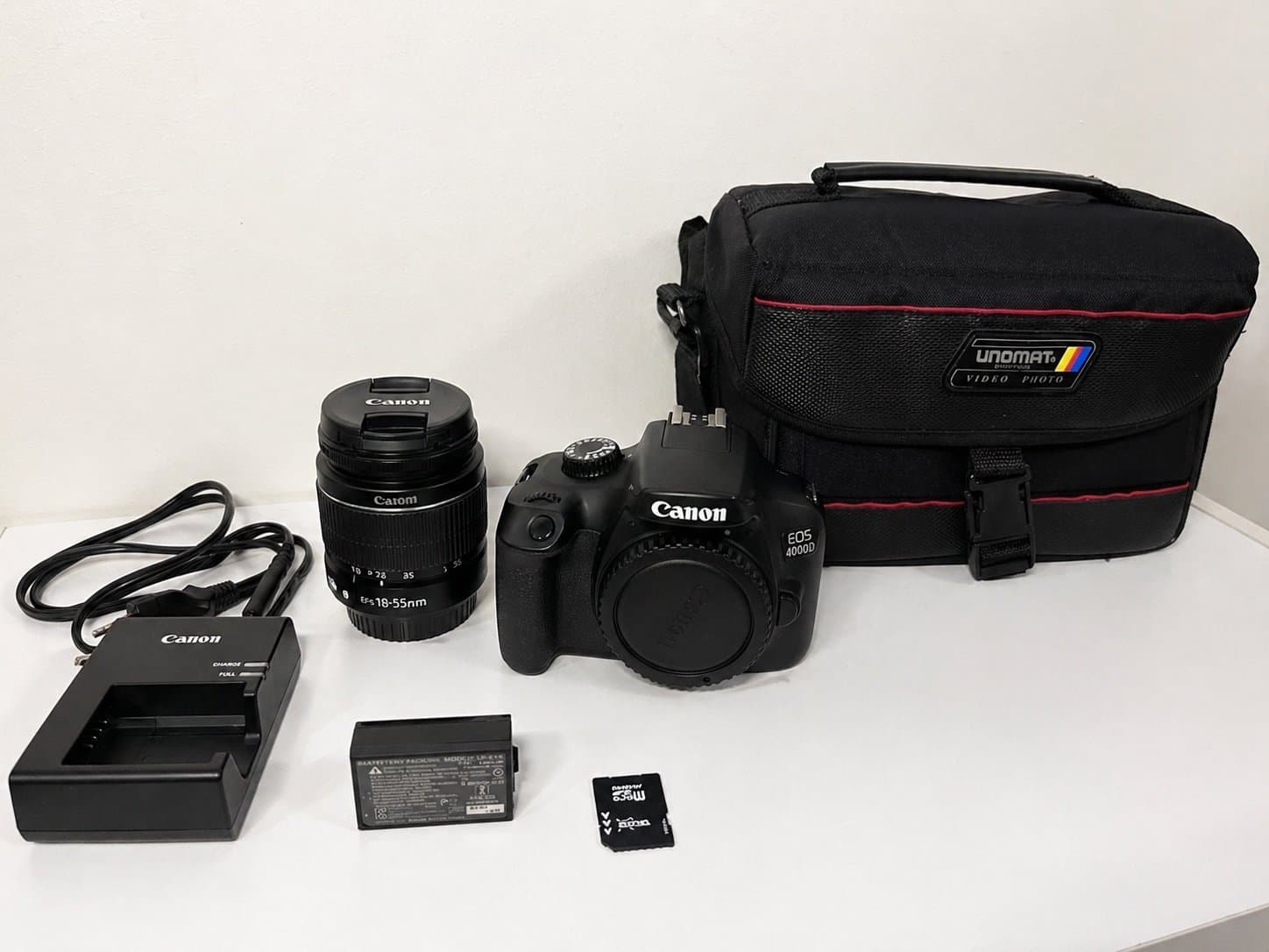 Canon EOS 4000D + 18-55mm Lens Kit – Excellent Condition – One Owner