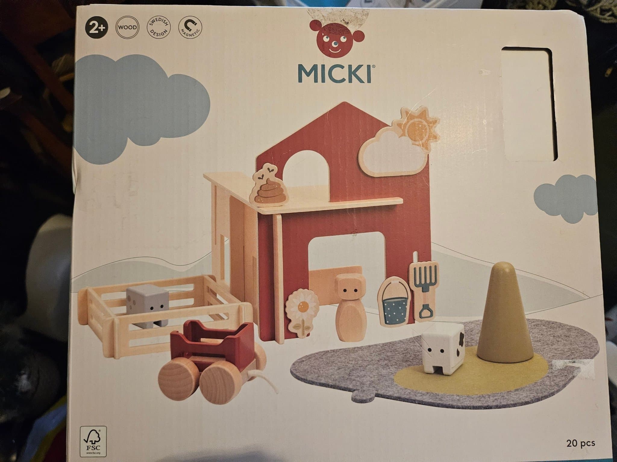 MICKI LEKVÄRLD BONDGÅRD