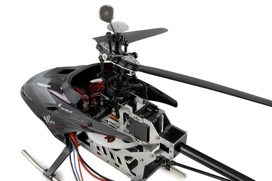 Radiostyrd Helikopter - Modellflyg med sändare