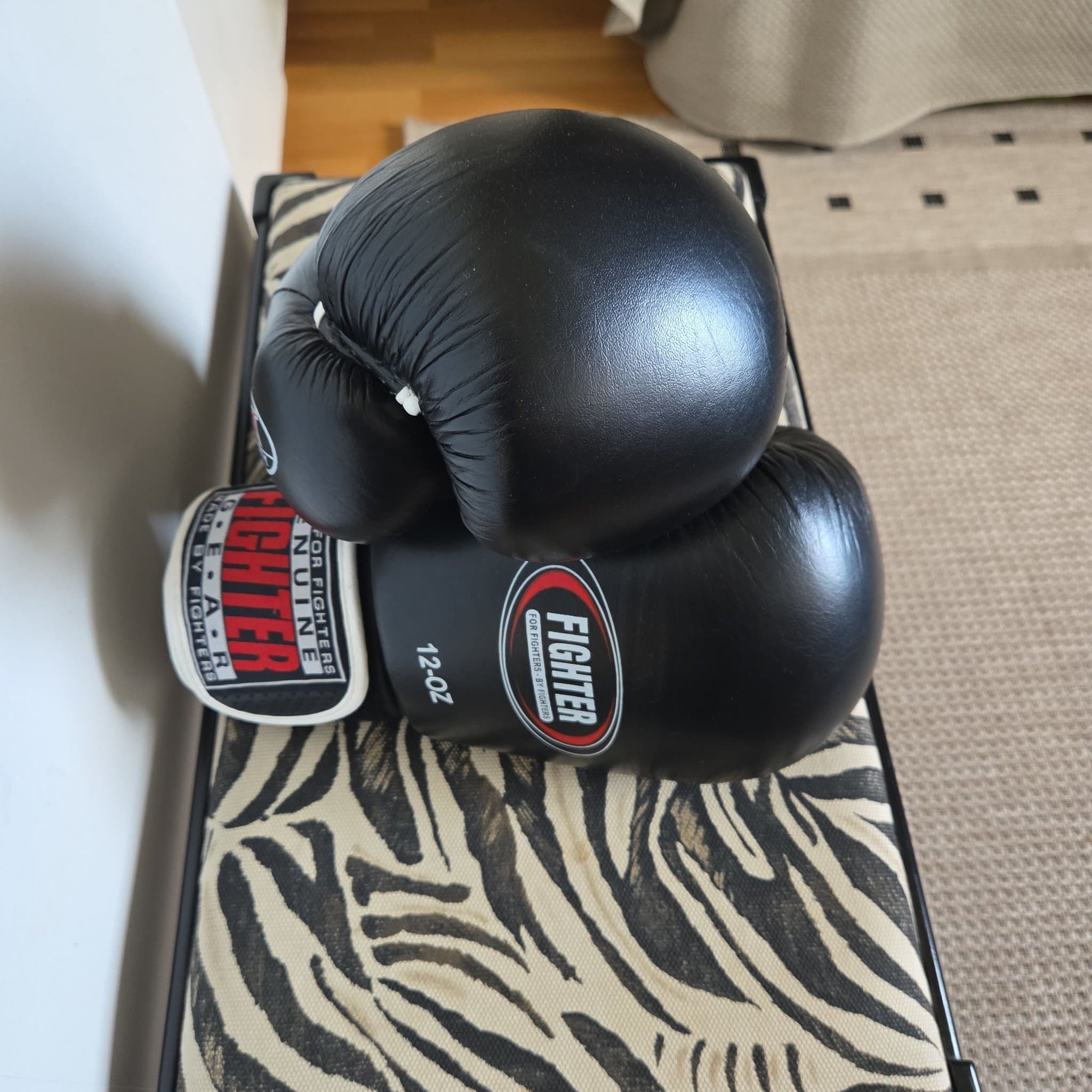 Boxningshandskar Fighter 12 oz