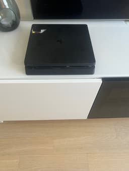 Sony PlayStation 4 Slim