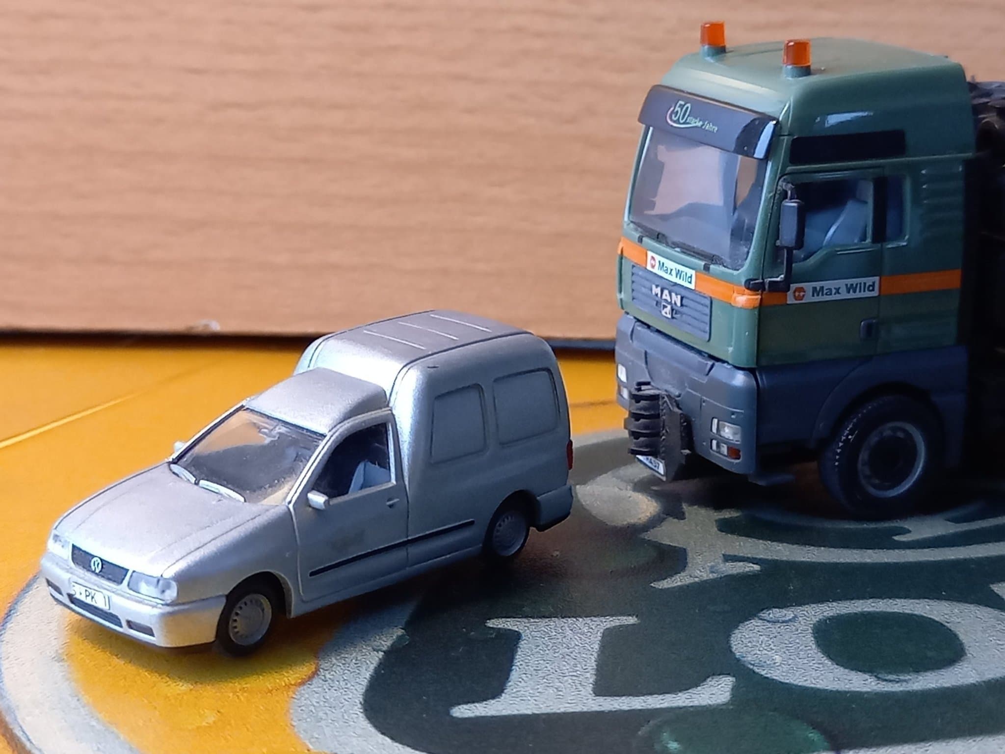 MAN F90 & Schwertransport (=tunglast) Max Wild