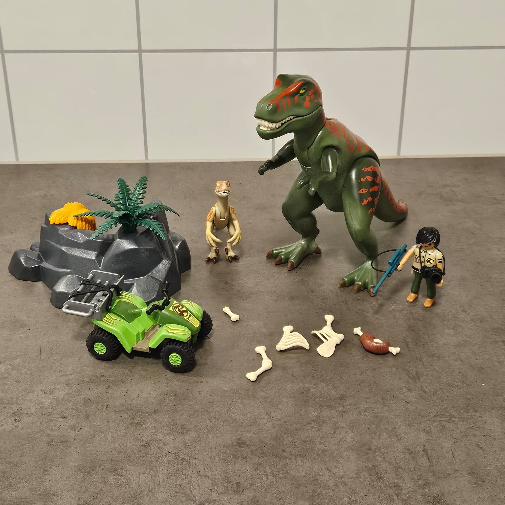 PLAYMOBIL Dinos 71183 T-rex attack