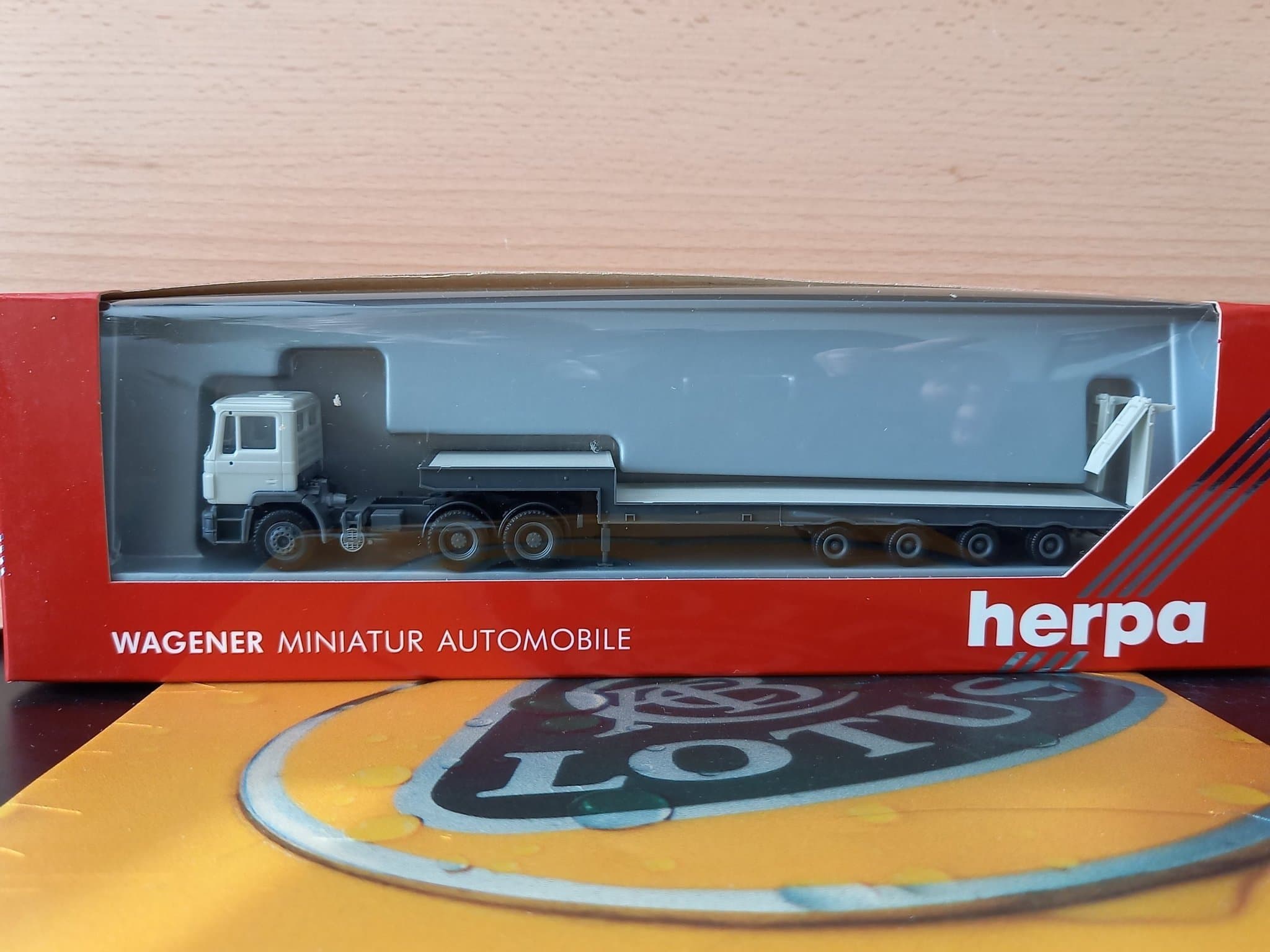 MAN F90 + Tiefladersattelzug