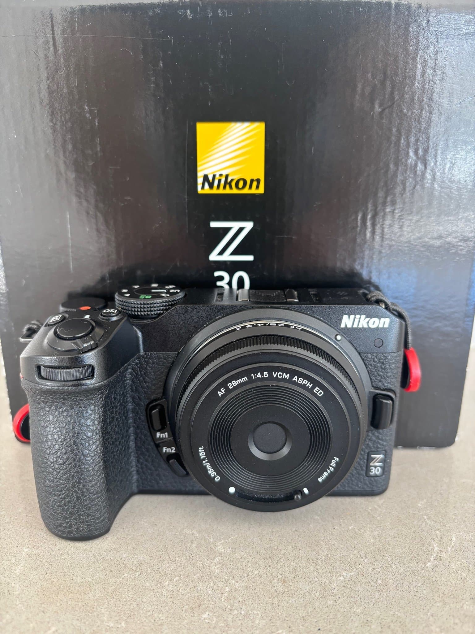 Nikon Z 30 utan objektiv