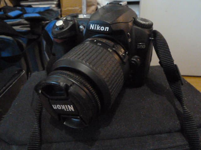 Digitalkamera Nikon D50 m objektiv Nikon 18-55mm i kameraväska