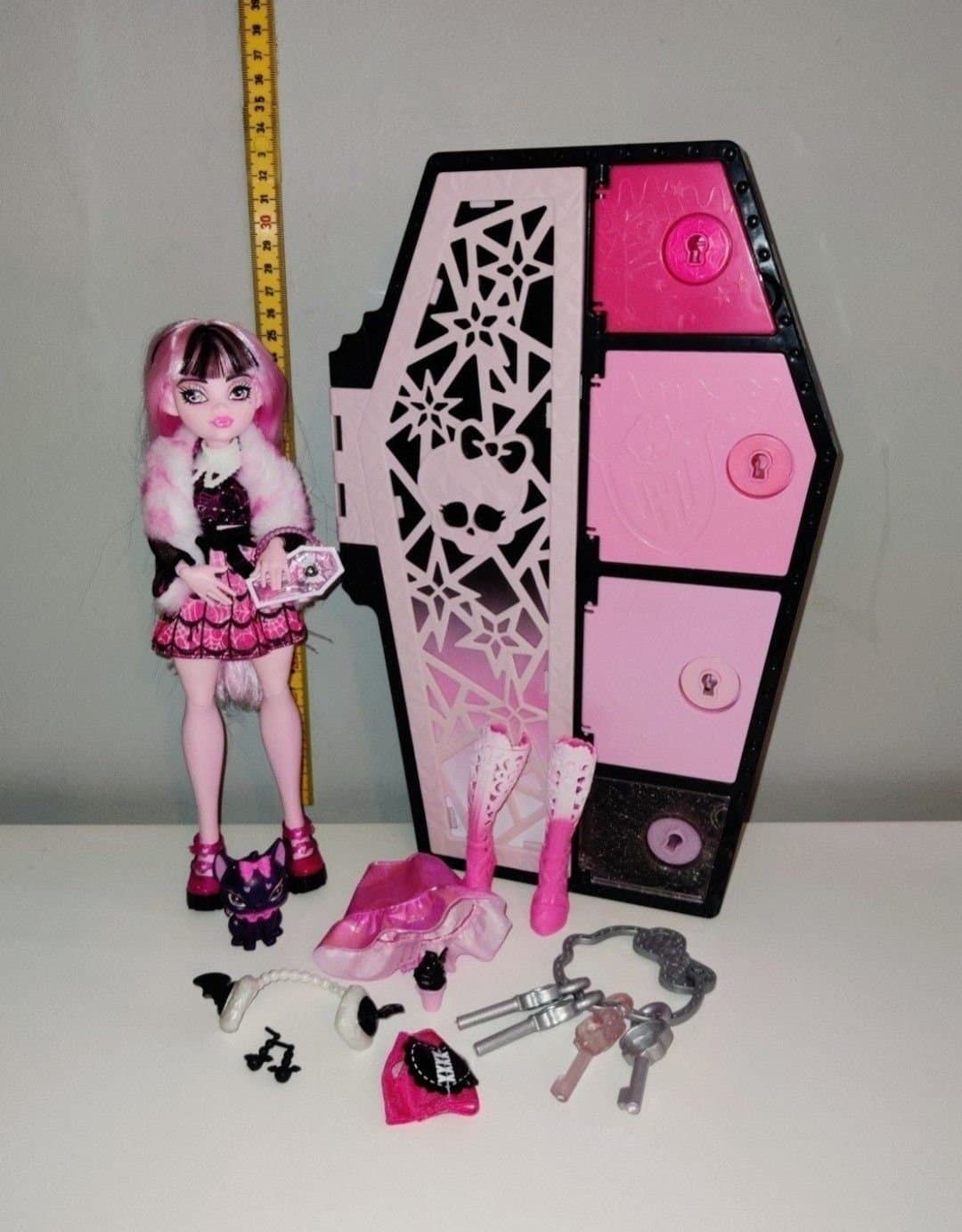 Monster High G3 kista "Dracaulaura", Fint beg. Skick