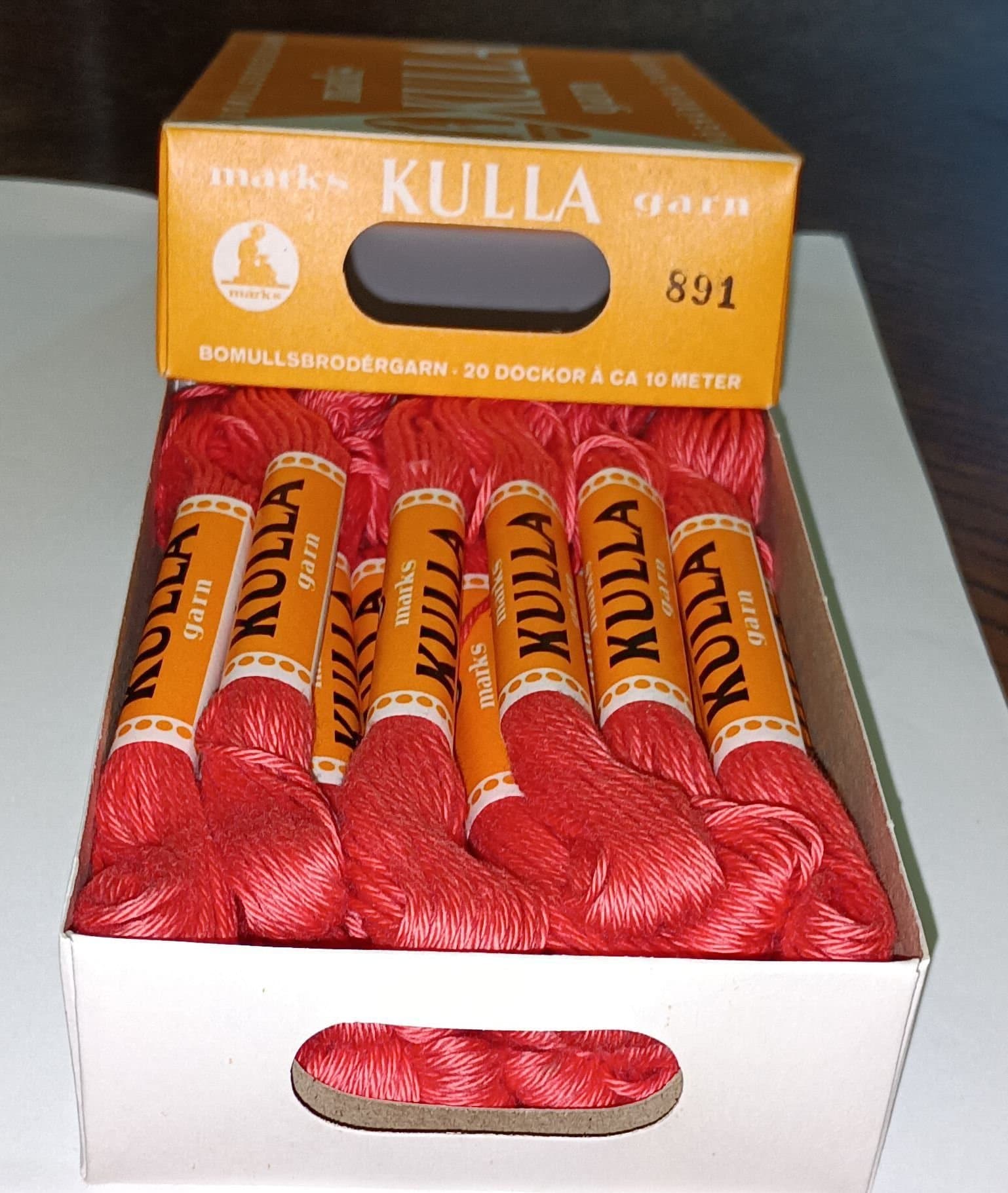 KULLA-GARN, nr. 891 / 20 st dockor / NYA / OANVÄNDA!
