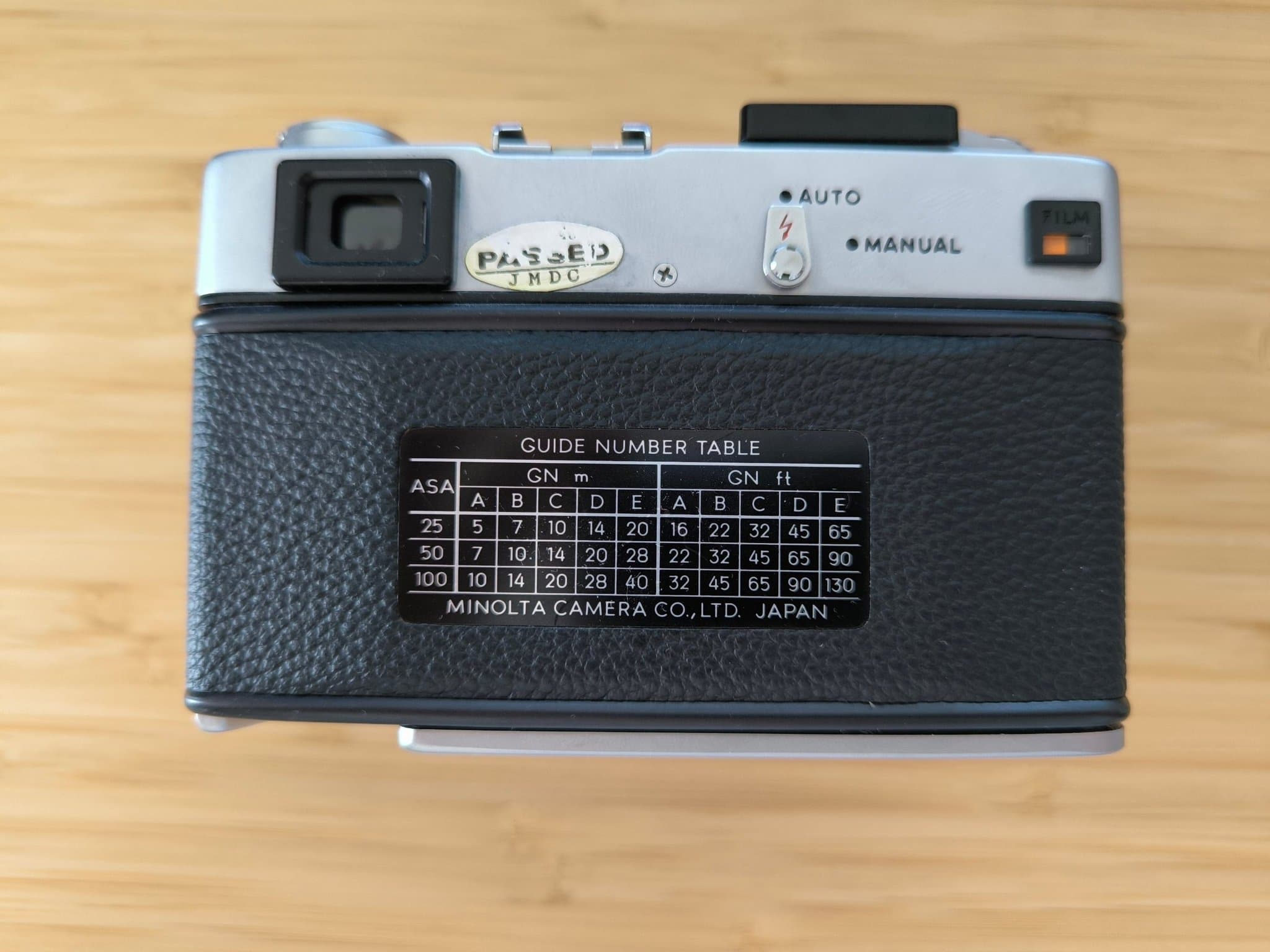 Minolta Hi-Matic E analog kamera