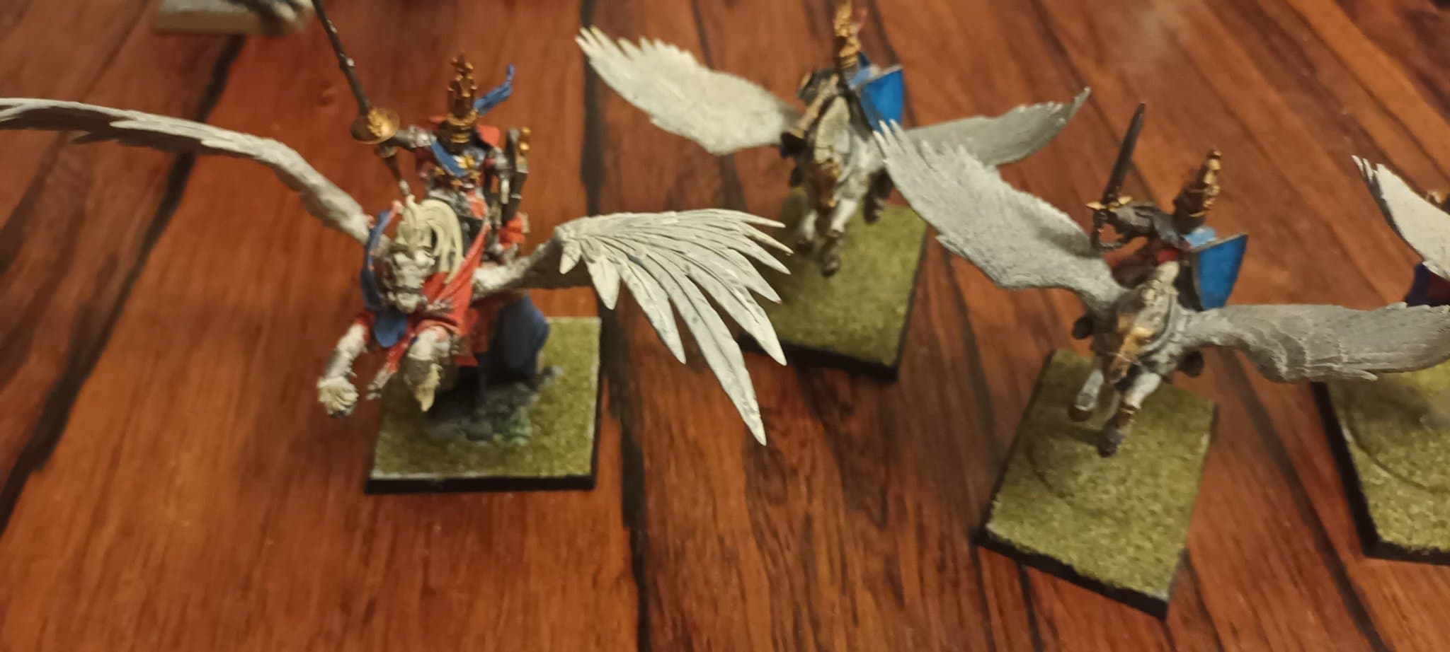Warhammer Old World Fantasy Bretonnia Lord on pegasus och Pegasus Knights