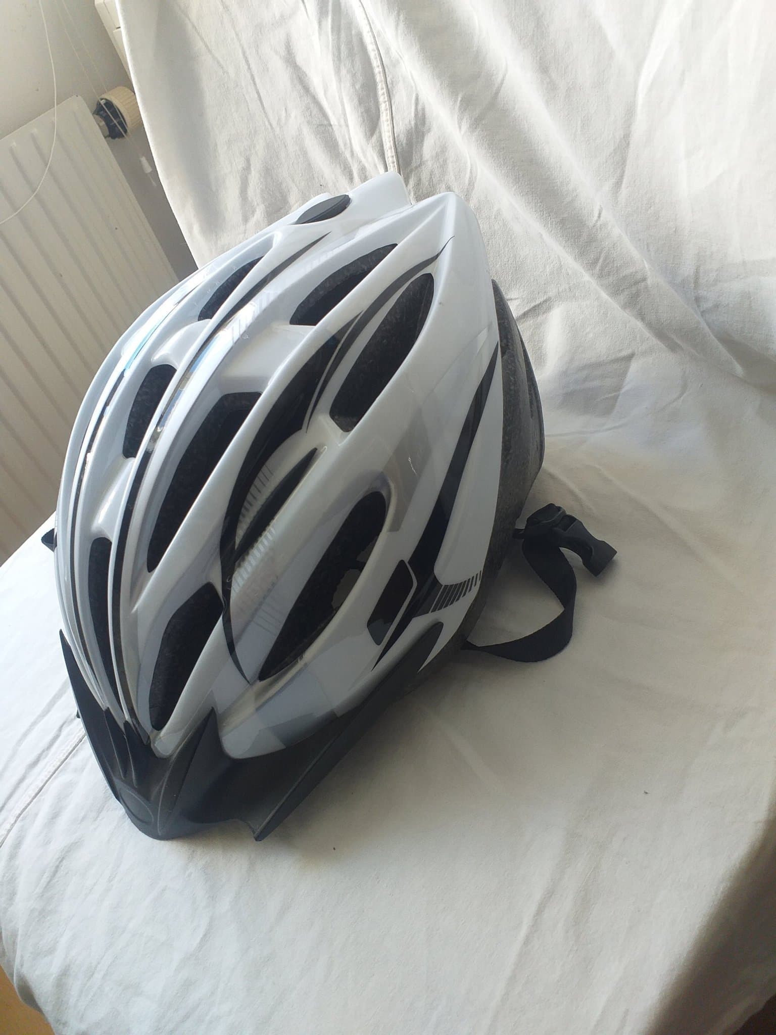Cykelhjälm hjälm nyskick Biltema stl M