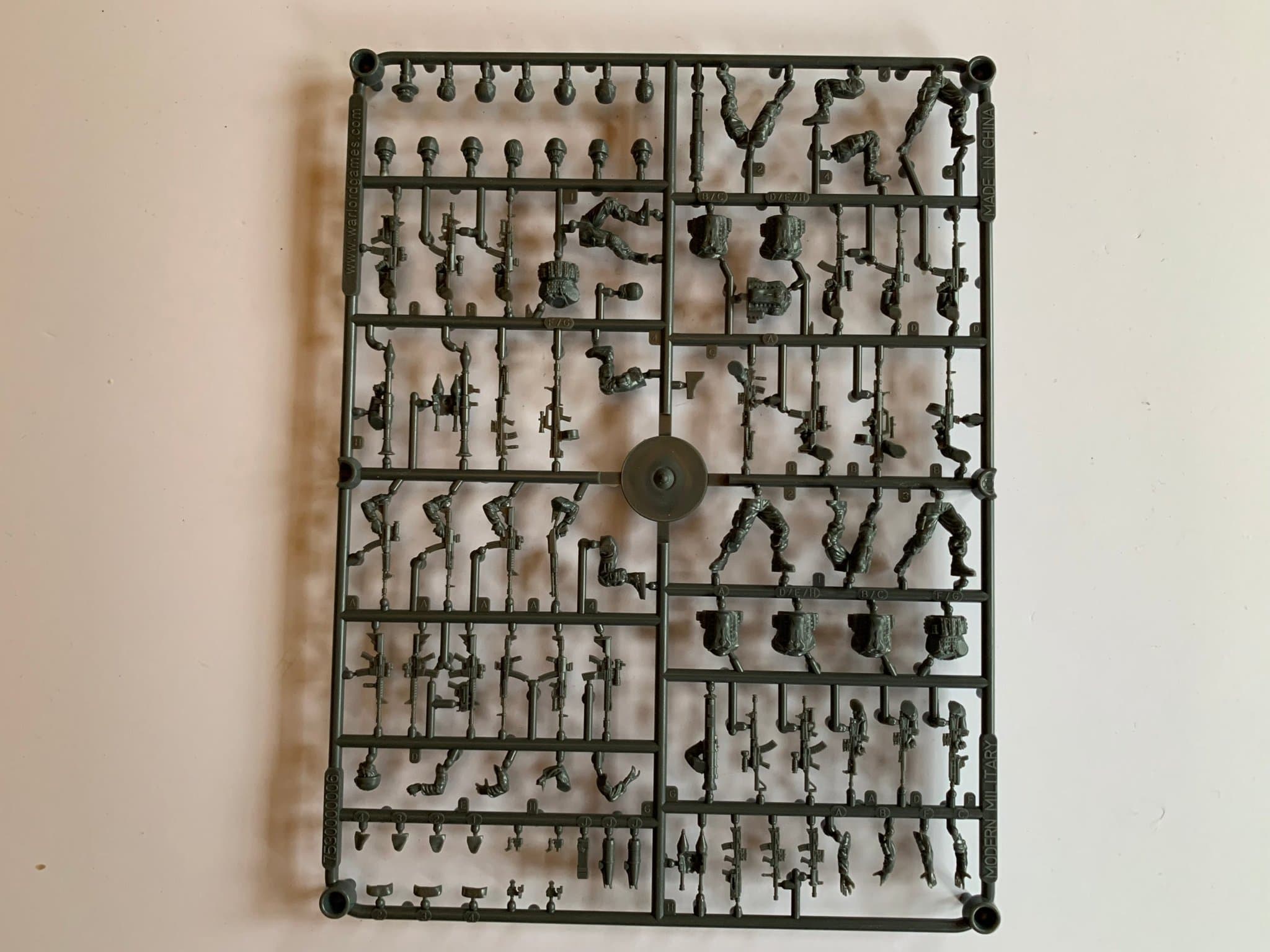28mm Warlord Games modern military till sci fi och Mutant figurspel
