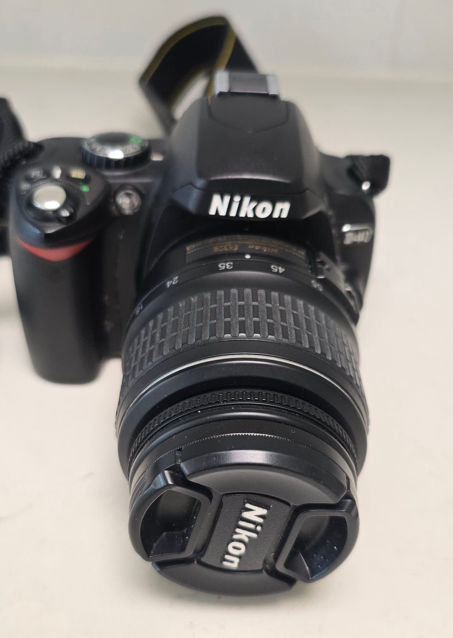 Nikon D40 systemkamera med objektiv