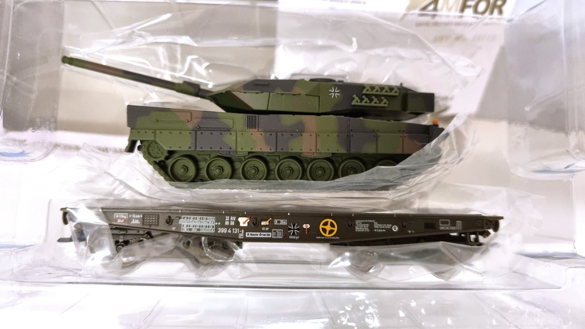 Märklin 4MFOR 48711 Flachwagen med Panzer Leopard 2 A6