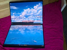 Lenovo Yoga Book 9i Gen 9 Intel Core Ultra 7 155U 32GB RAM