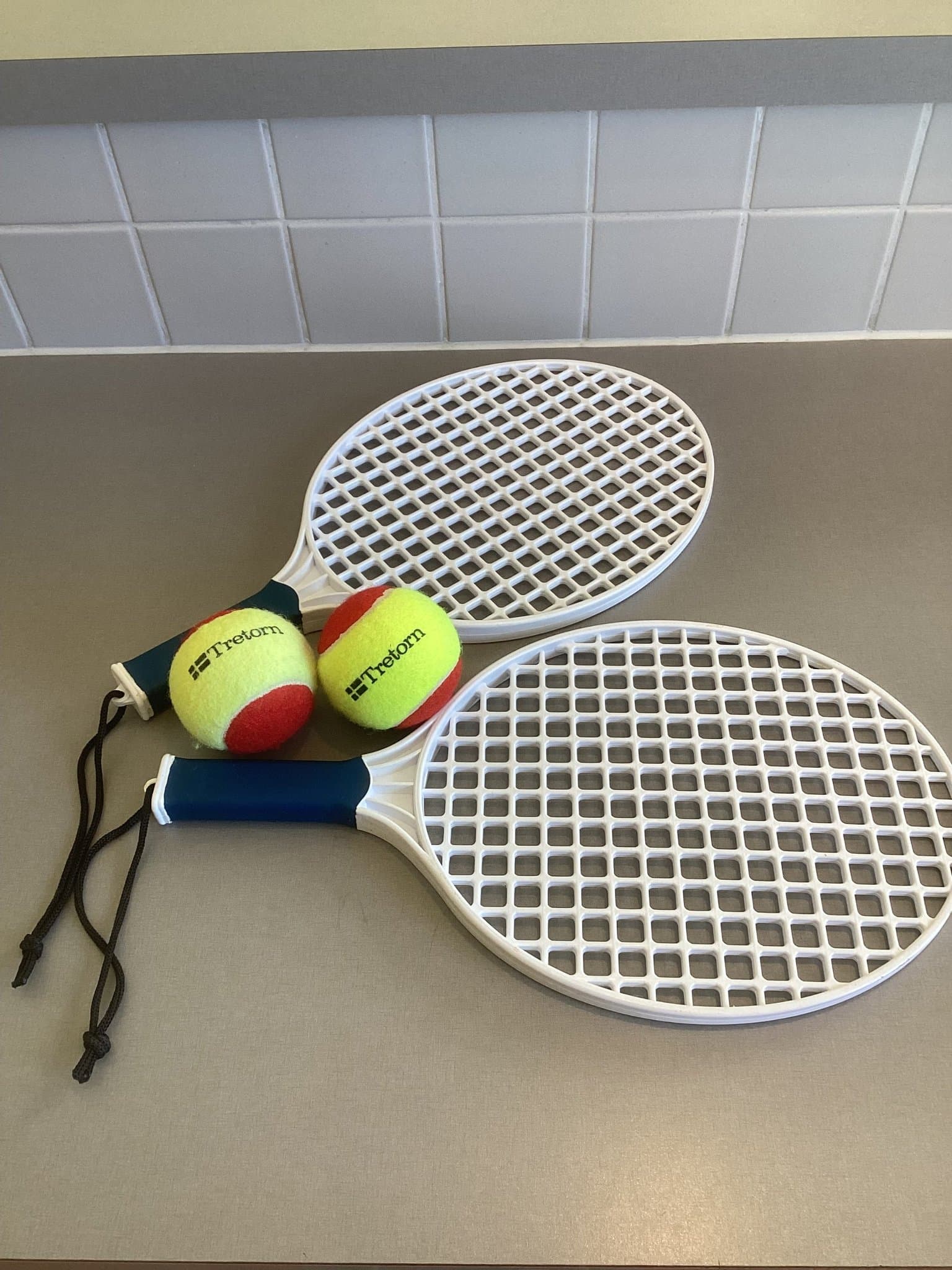 Racketset med Tretorn bollar