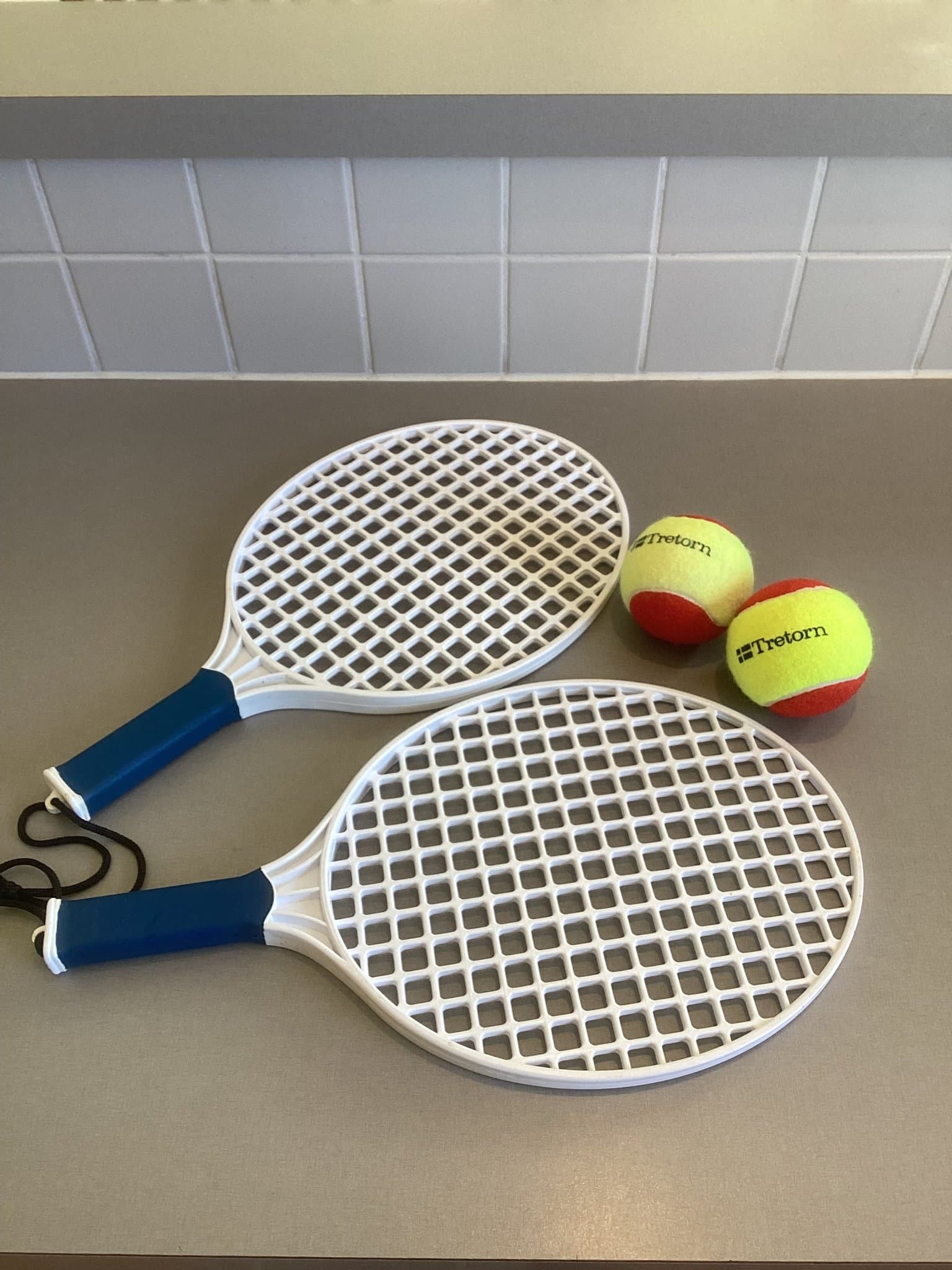 Racketset med Tretorn bollar