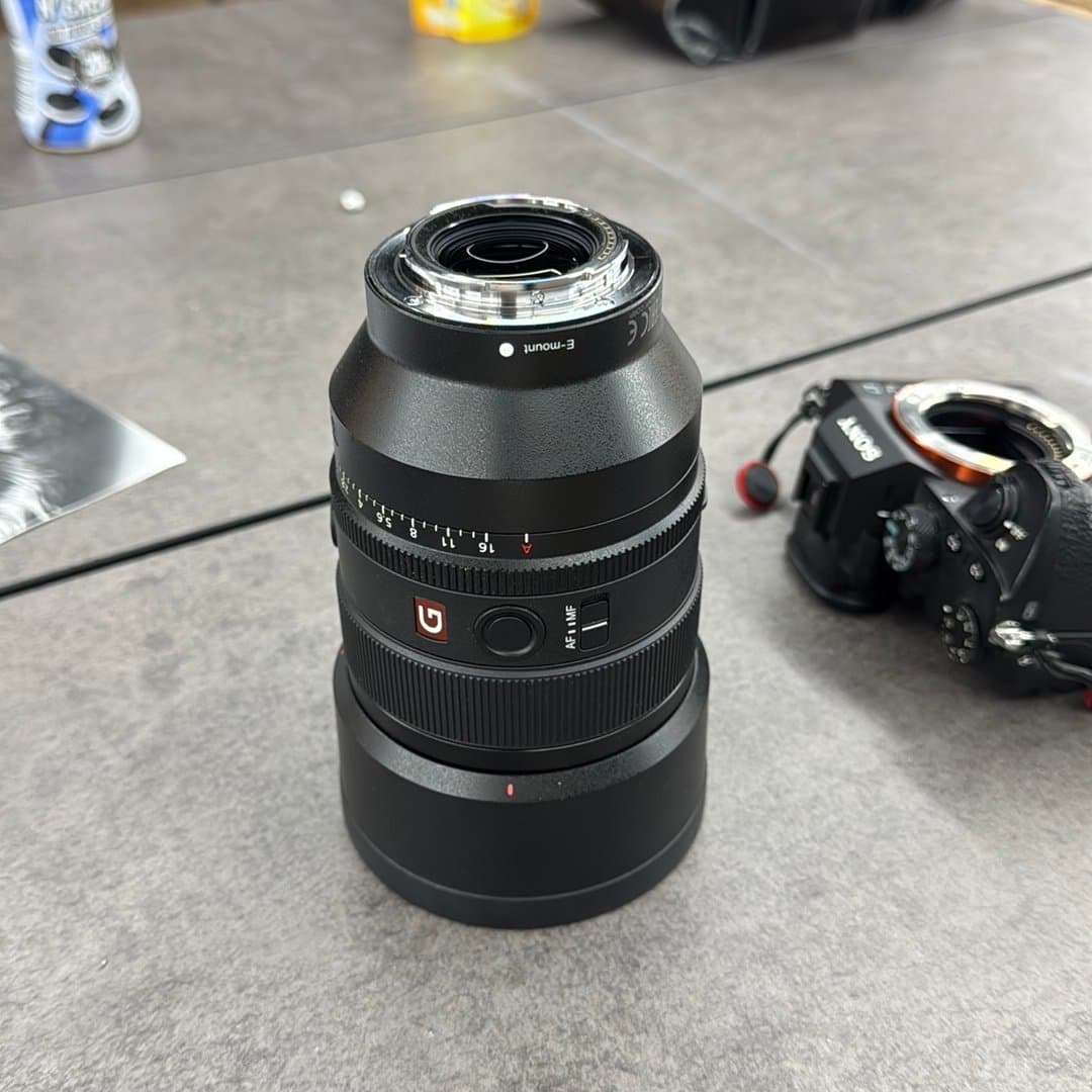 Sony Alpha A7 med objektiv FE 1.2/50mm GM och tillbehör