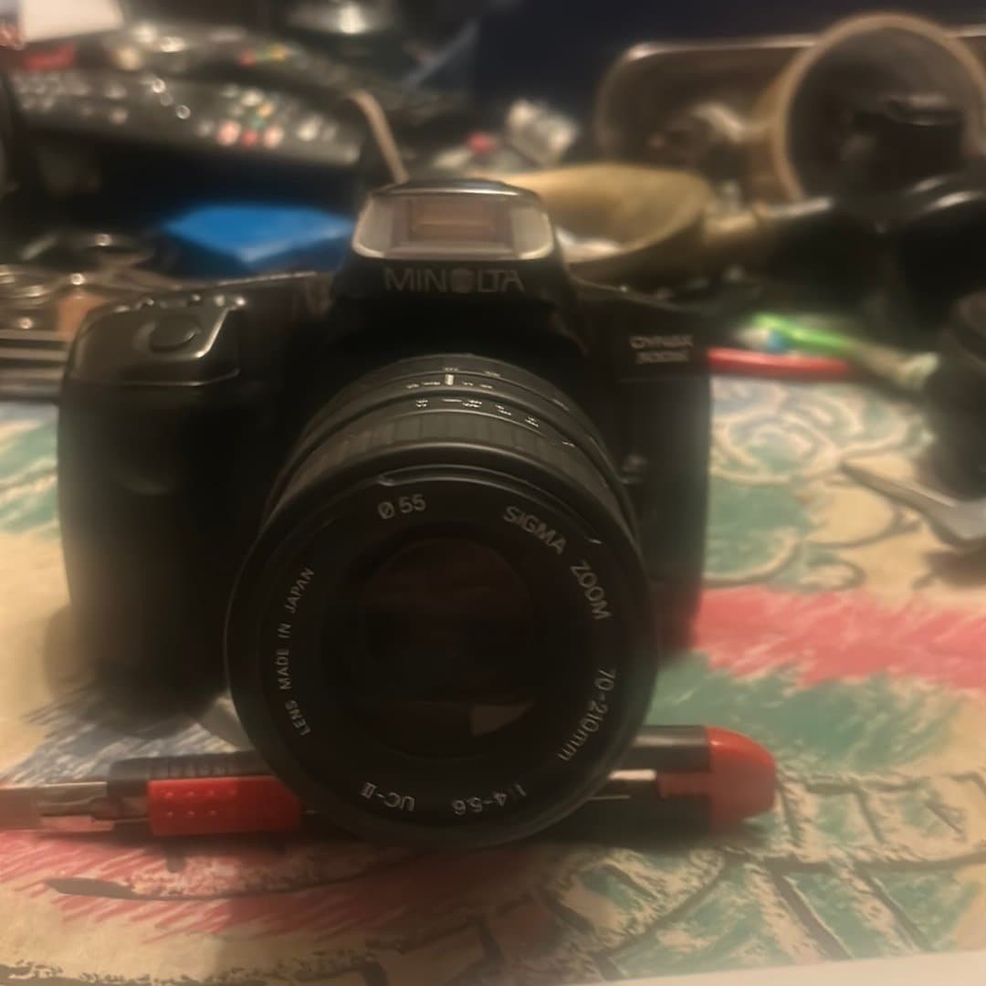 Minolta Dynax 300si med Sigma Zoom 70-210mm objektiv