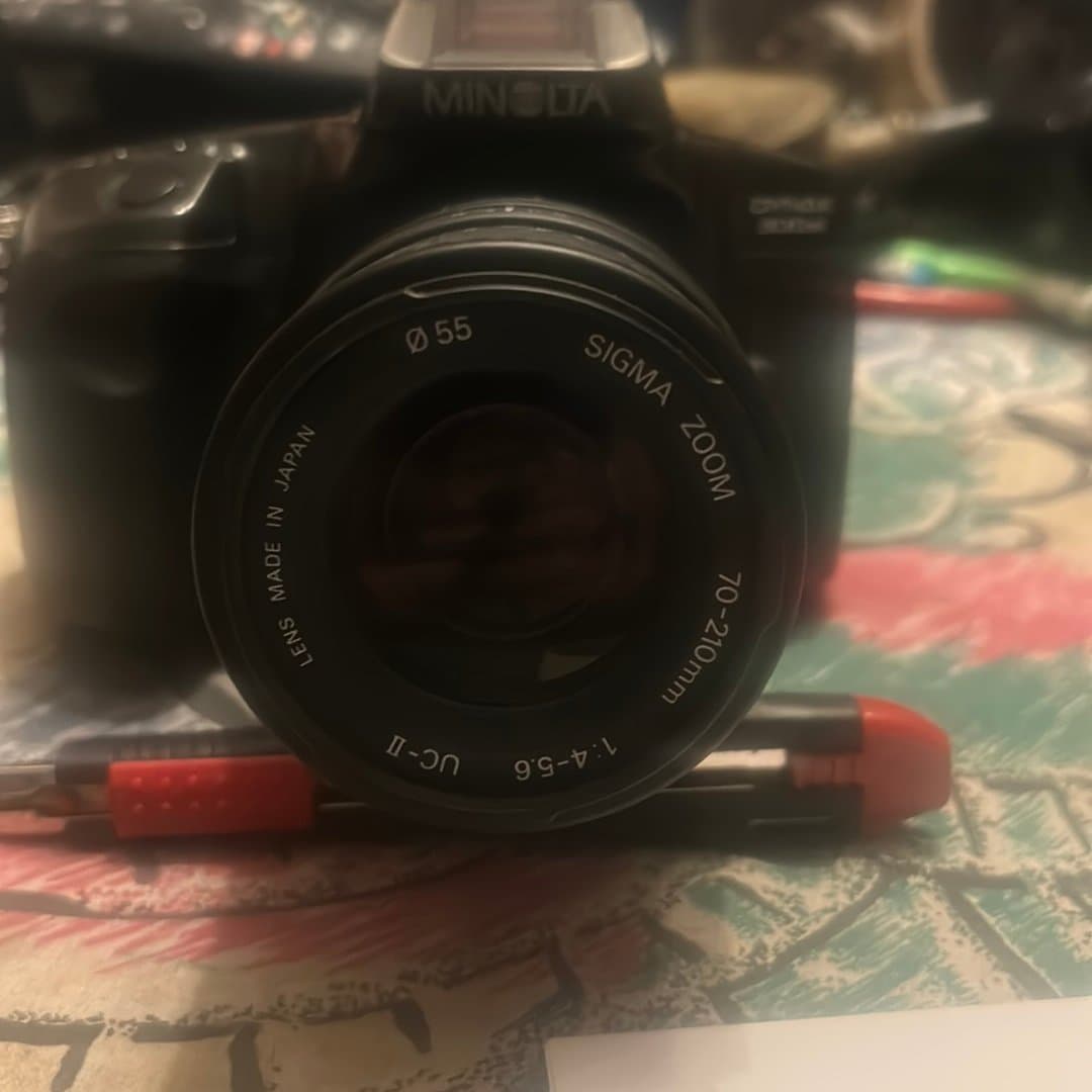 Minolta Dynax 300si med Sigma Zoom 70-210mm objektiv