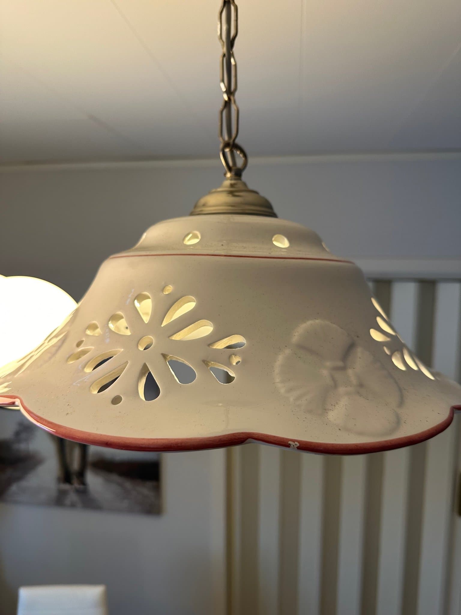Ståks Moheda Taklampa Porslin Hänglampa, keramikskärm, retro lampa lantligt stil
