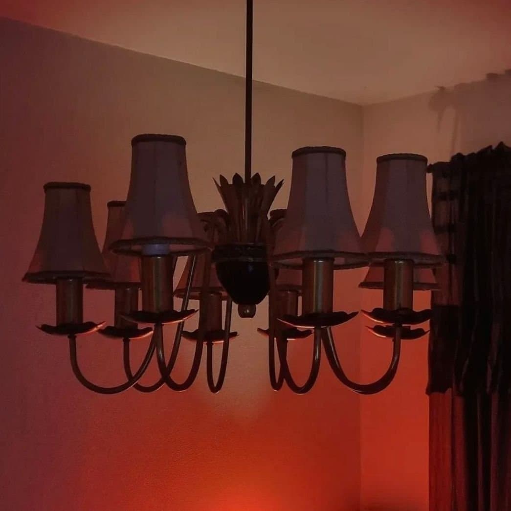 Lampa med 8 armar, hängt i mitt kök