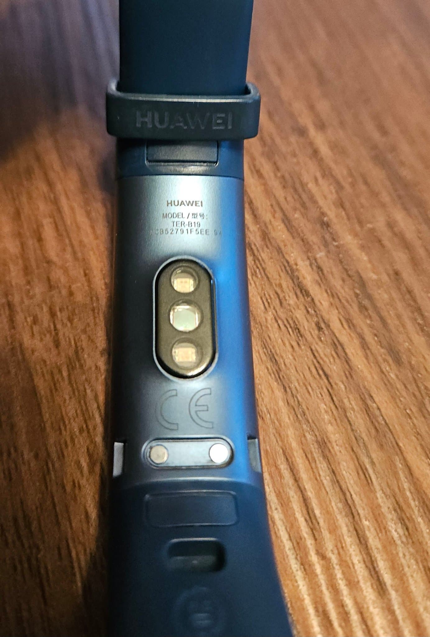 Huawei Band 3 Pro träningsklocka/ aktivitetsarmband