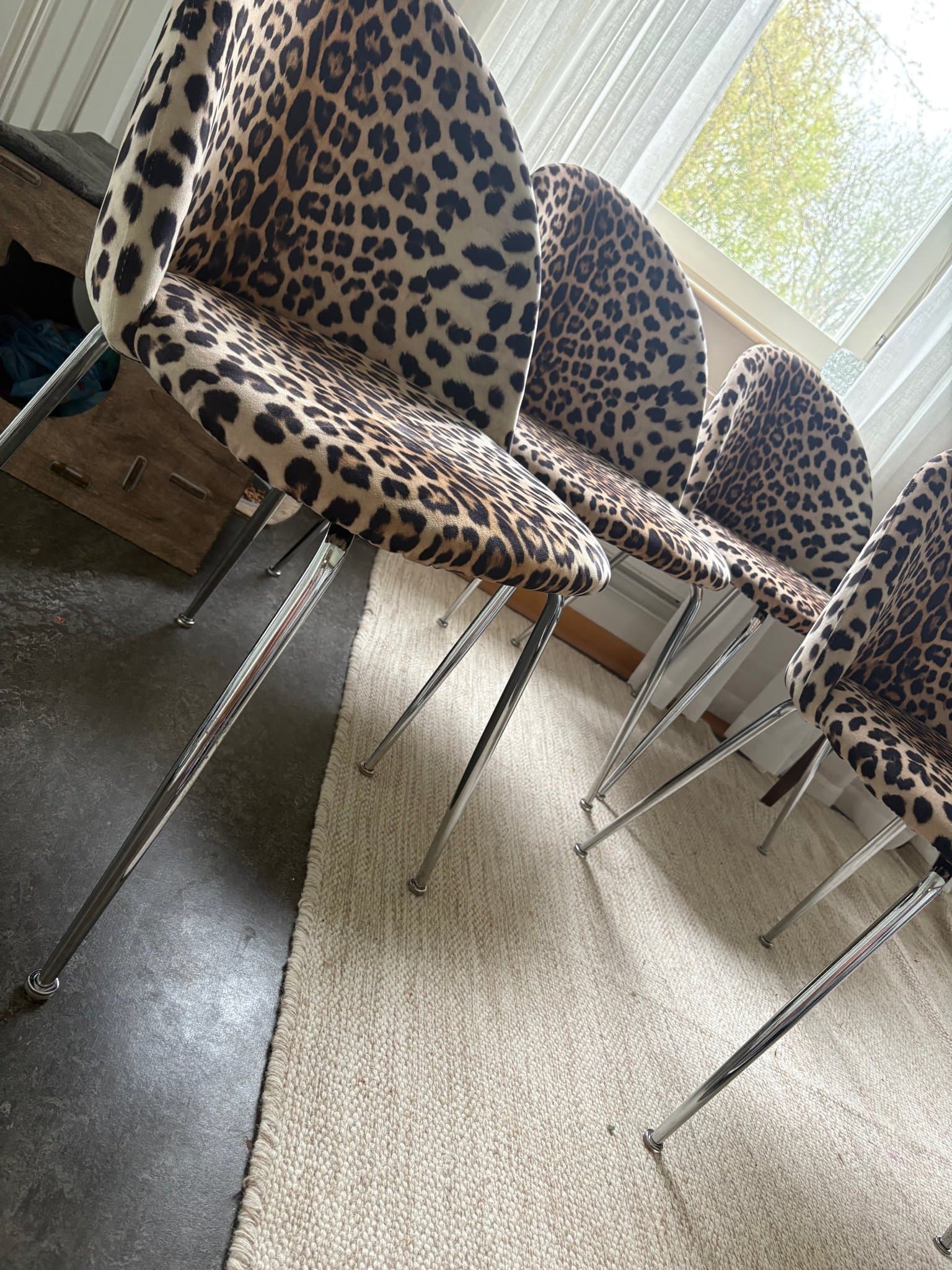 Matstolar med leopardmönster, 4 st