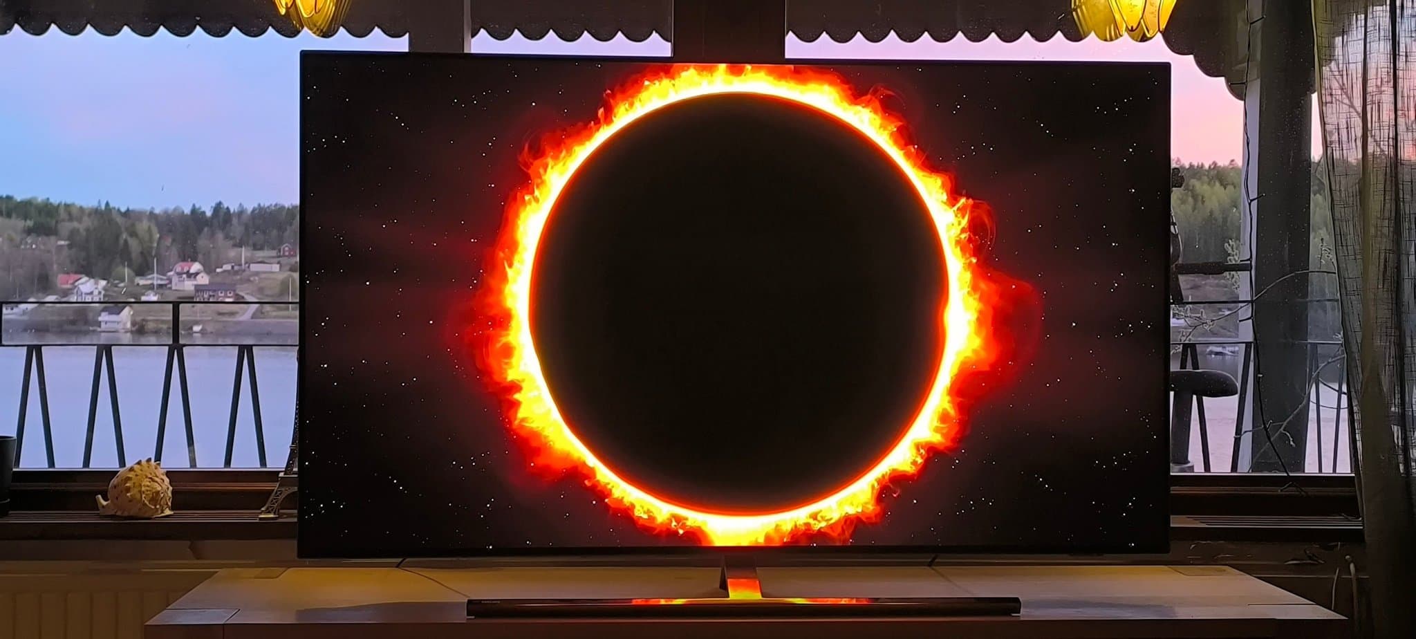 Philips 855 OLED 4K TV 55 tum med Ambilight (Perfekt skick!)