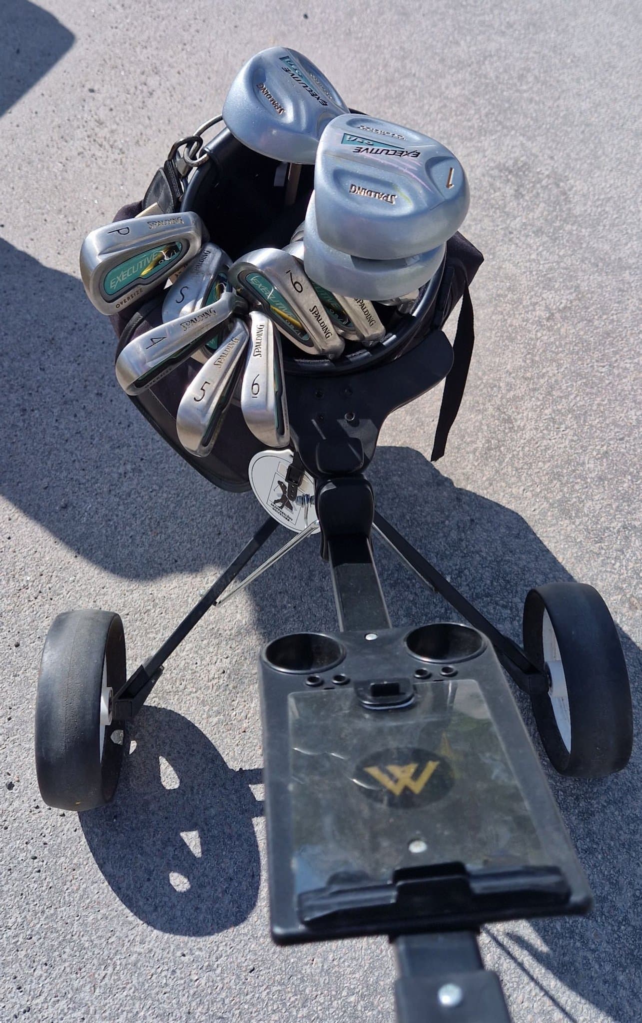 Golfset med vagn och bag 12st klubbor