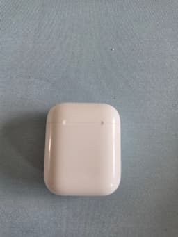 Apple AirPods 2nd Gen med laddningsfodral