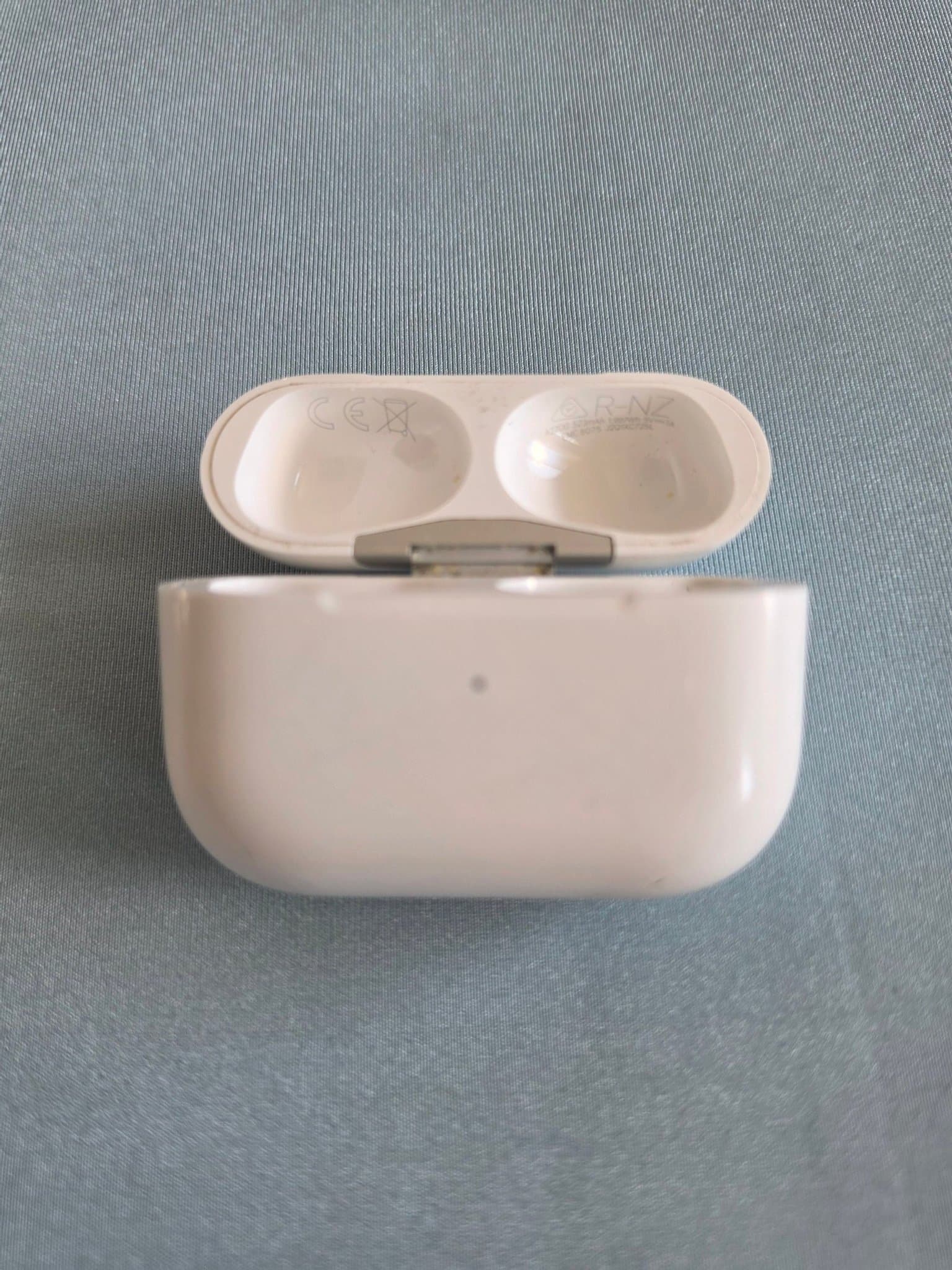 Apple AirPods Pro Laddningsfodral A2700