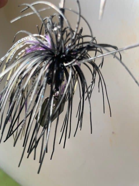 Jackall Super Break 1/4 oz weedless chatterbait, Silhouette black