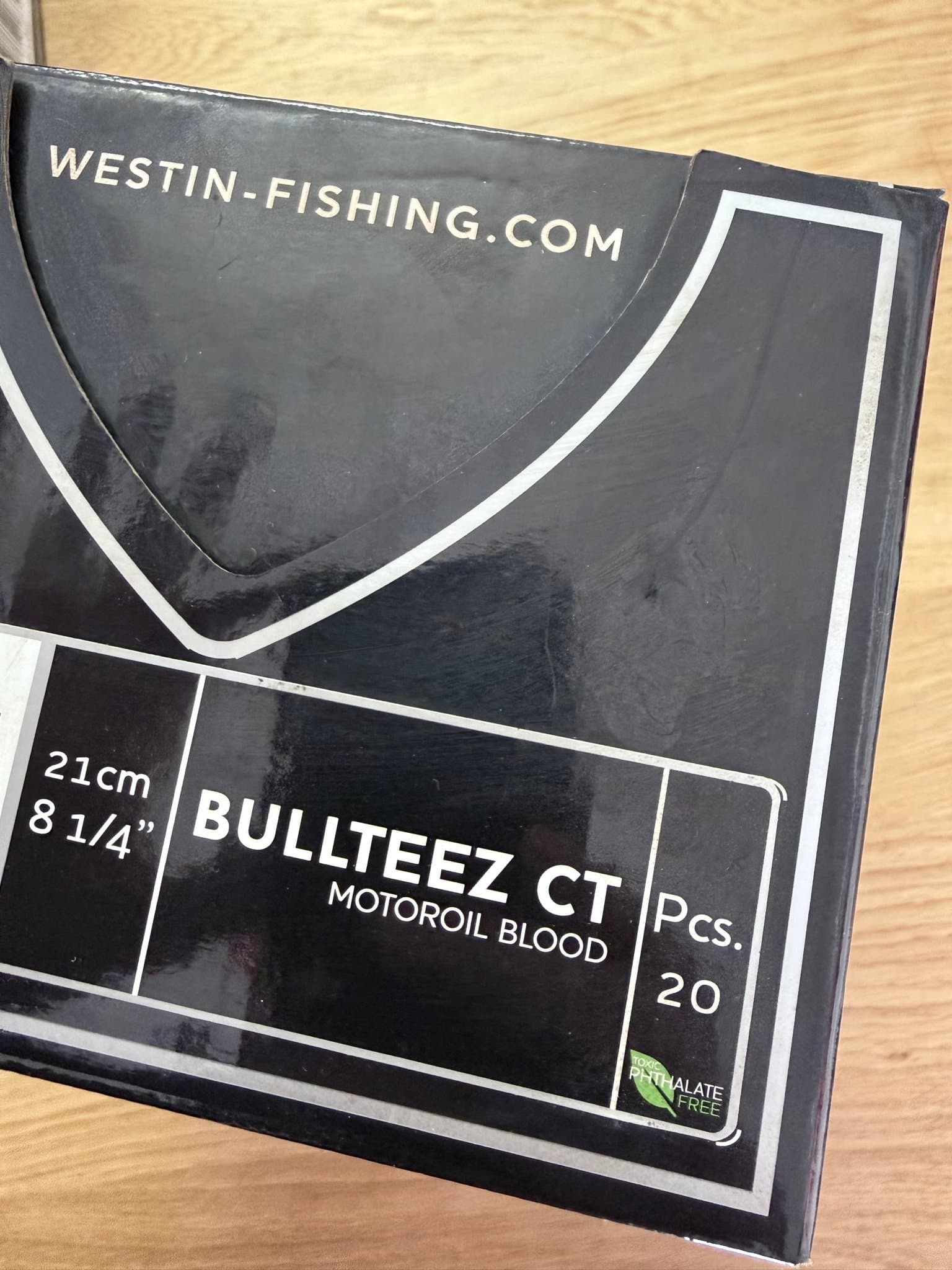 Westin BULLETEEZ CT Motor Oil Blood 21 cm (mjuk bete)