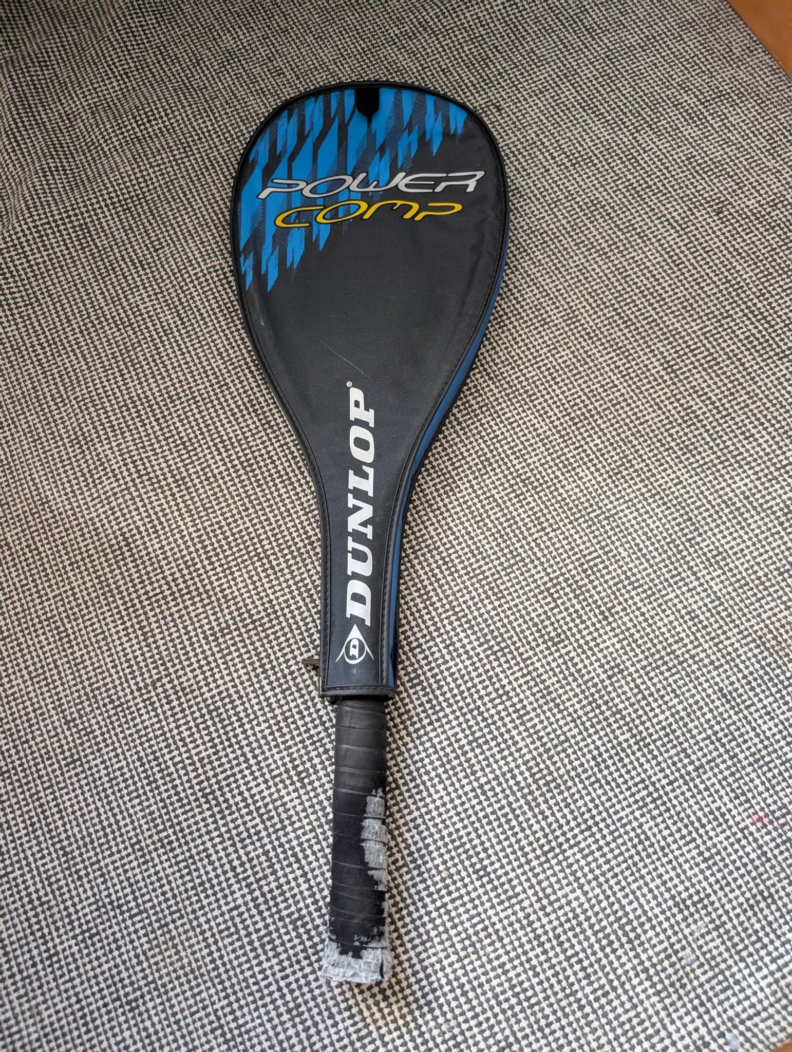 Dunlop Power Comp squashracket med fodral