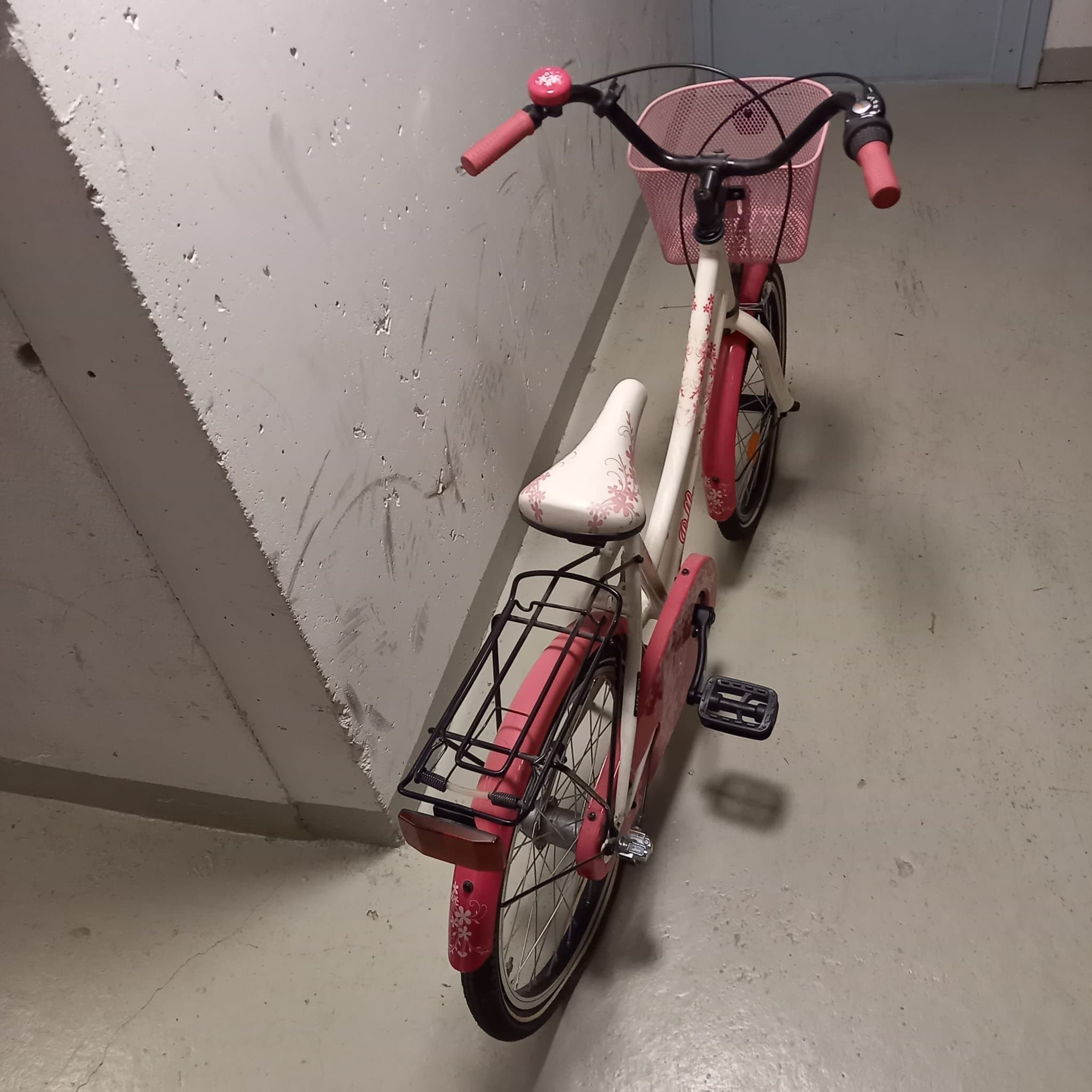 Barncykel Logan Jolly 20 tum med 3 växlar nyaskick