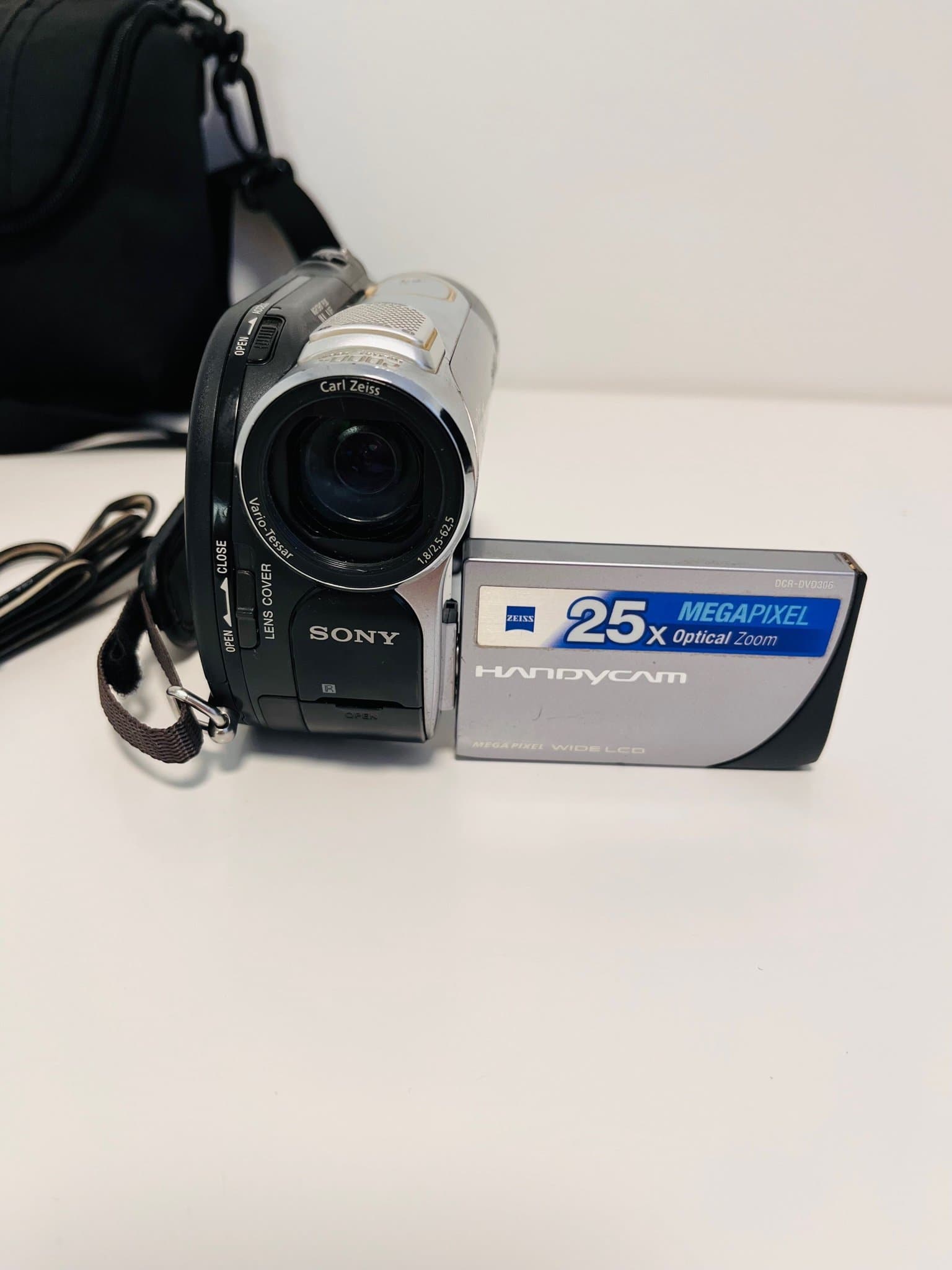 Sony DCR-DVD306E videokamera