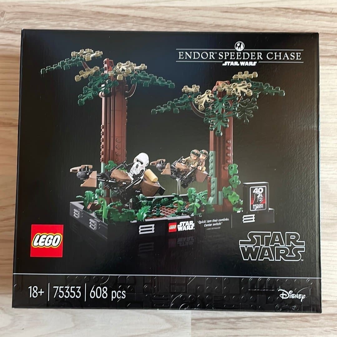 LEGO Star Wars 75353 Endor Speeder Chase