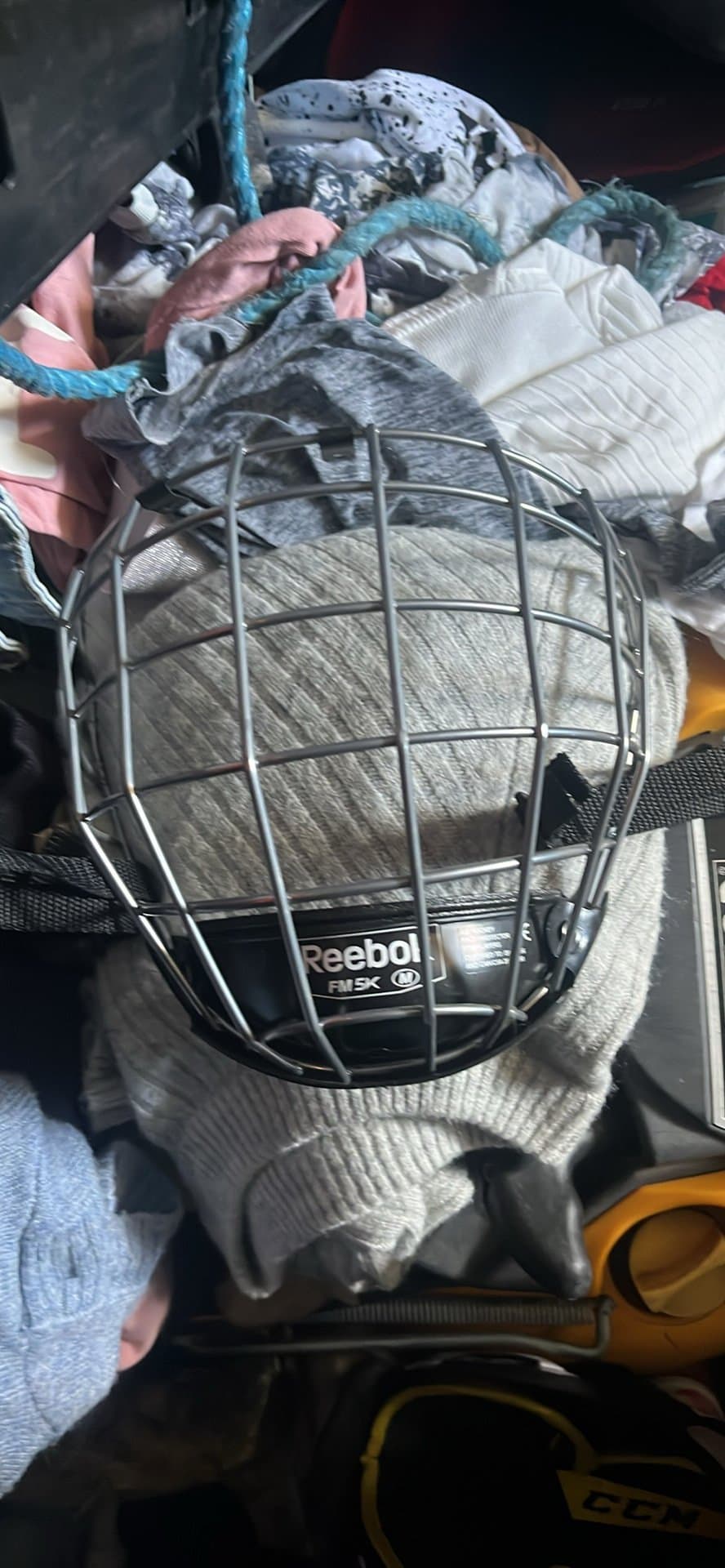 Reebok FM5K och CCM Hockeygaller