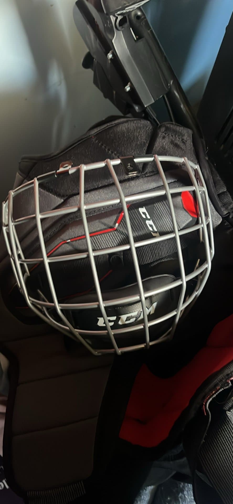 Reebok FM5K och CCM Hockeygaller