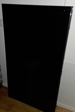 ?? Samsung 55” Smart TV – defekt skärm (för reservdelar)