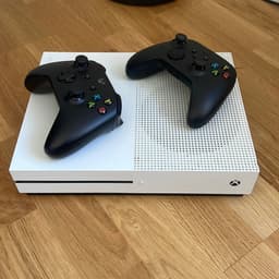 Xbox One S med två handkontroller
