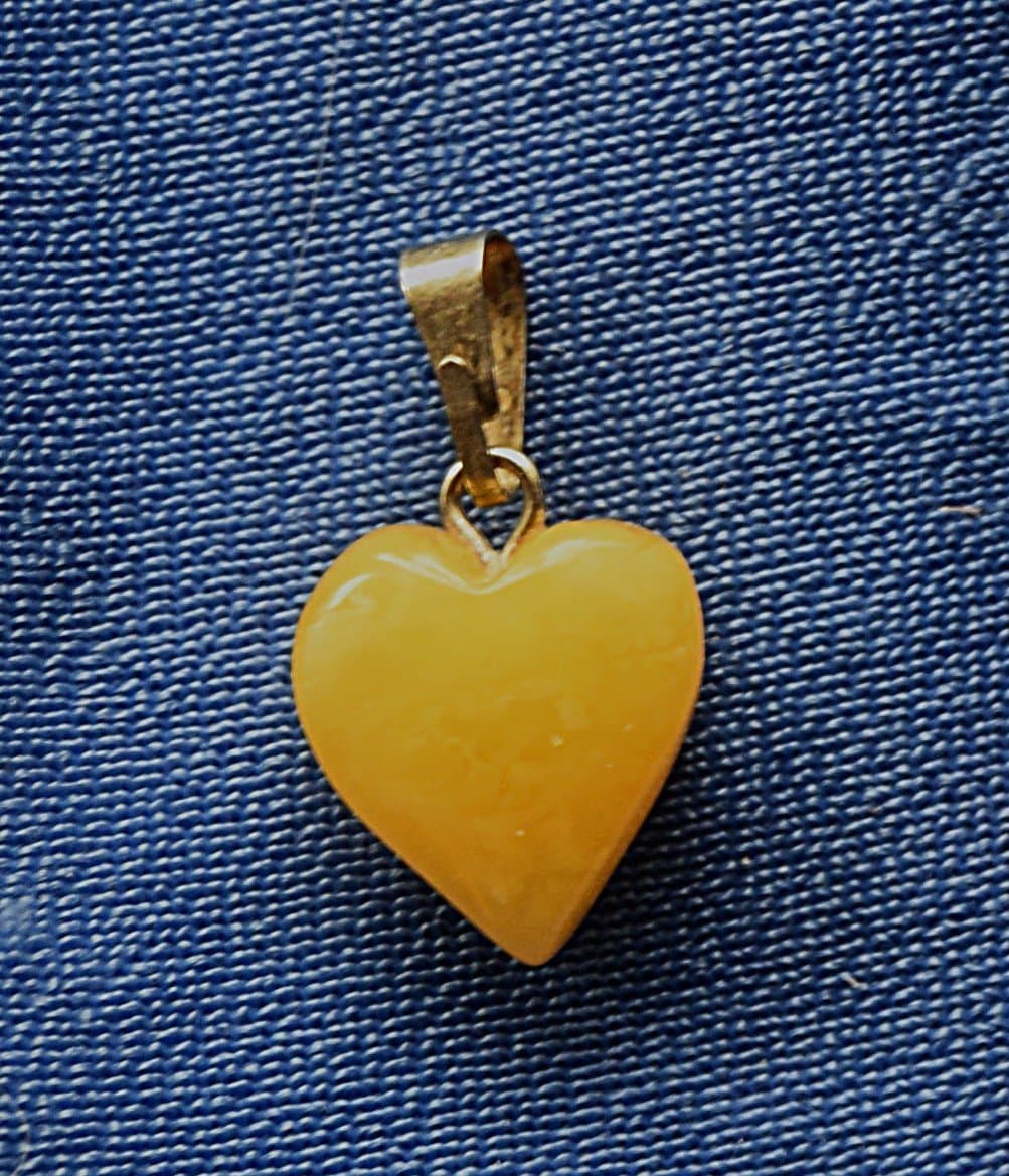 HJÄRTA I BÄRNSTEN som smyckeshänge RAV GENUINE BALTIC AMBER HEART N 3