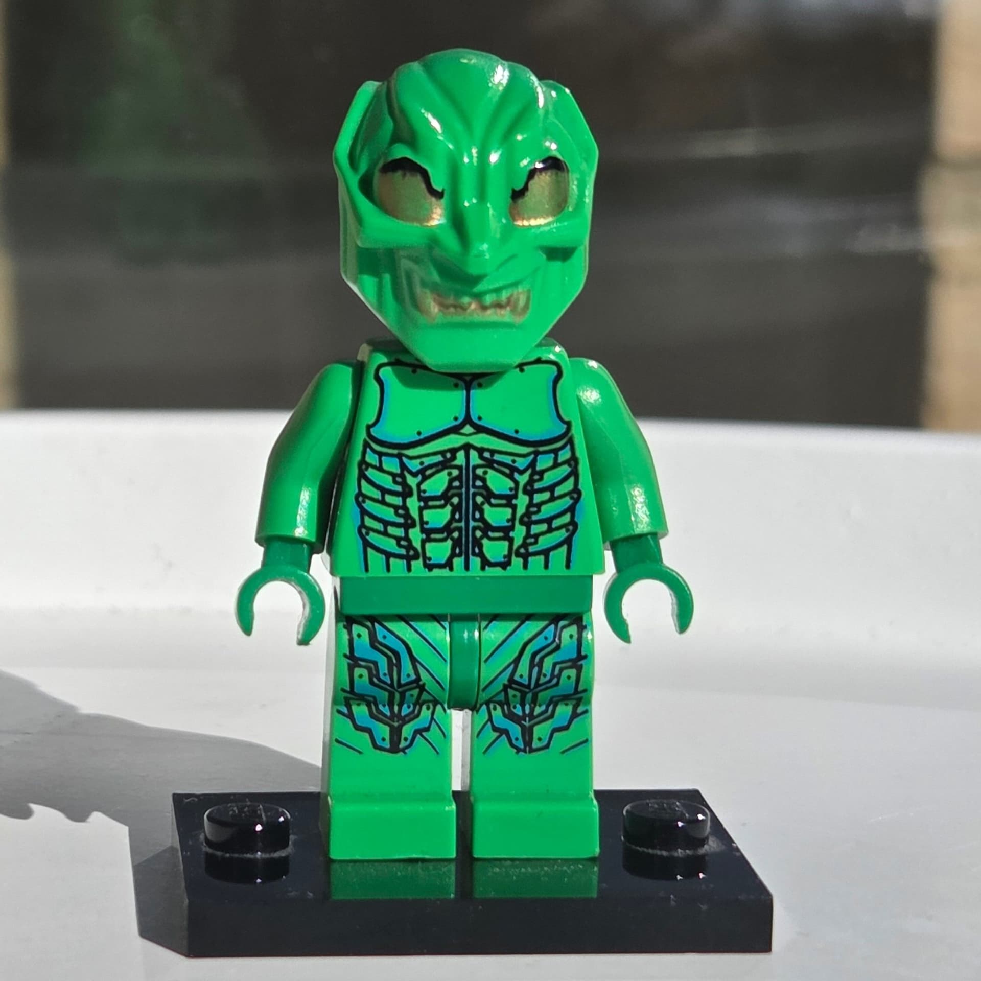LEGO Green Goblin spd006 – Original 2003 – Gold Eyes – Rare – Cracked Arms/Torso