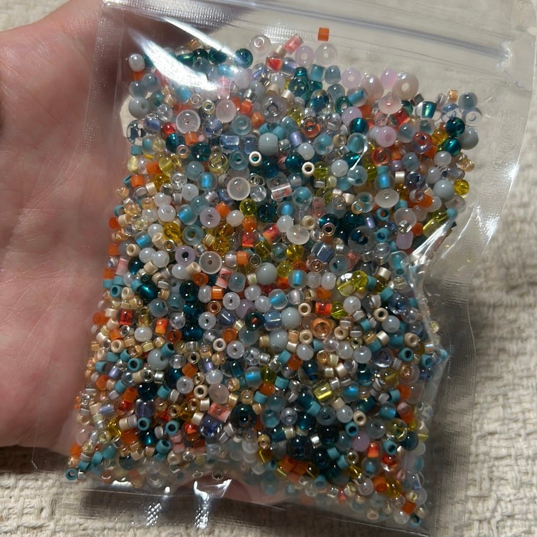 Mixed beads (99g)