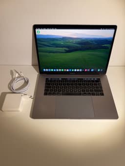 MacBook Pro 15.4 tum (2018)