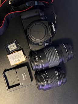 Canon EOS 600D Systemkamera med två objektiv