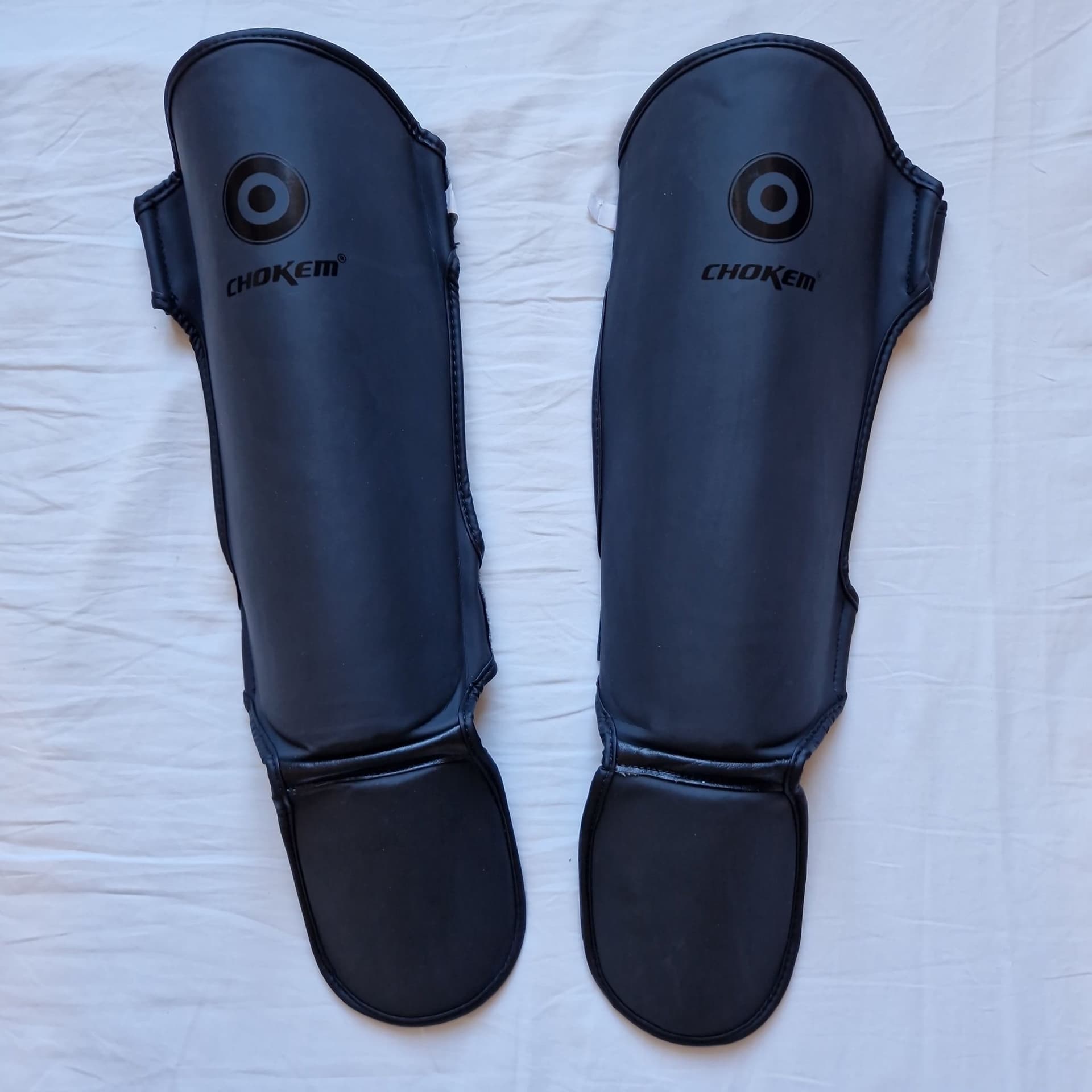 Benskydd/Shinguards för kampsport oanvända. nypris: 500