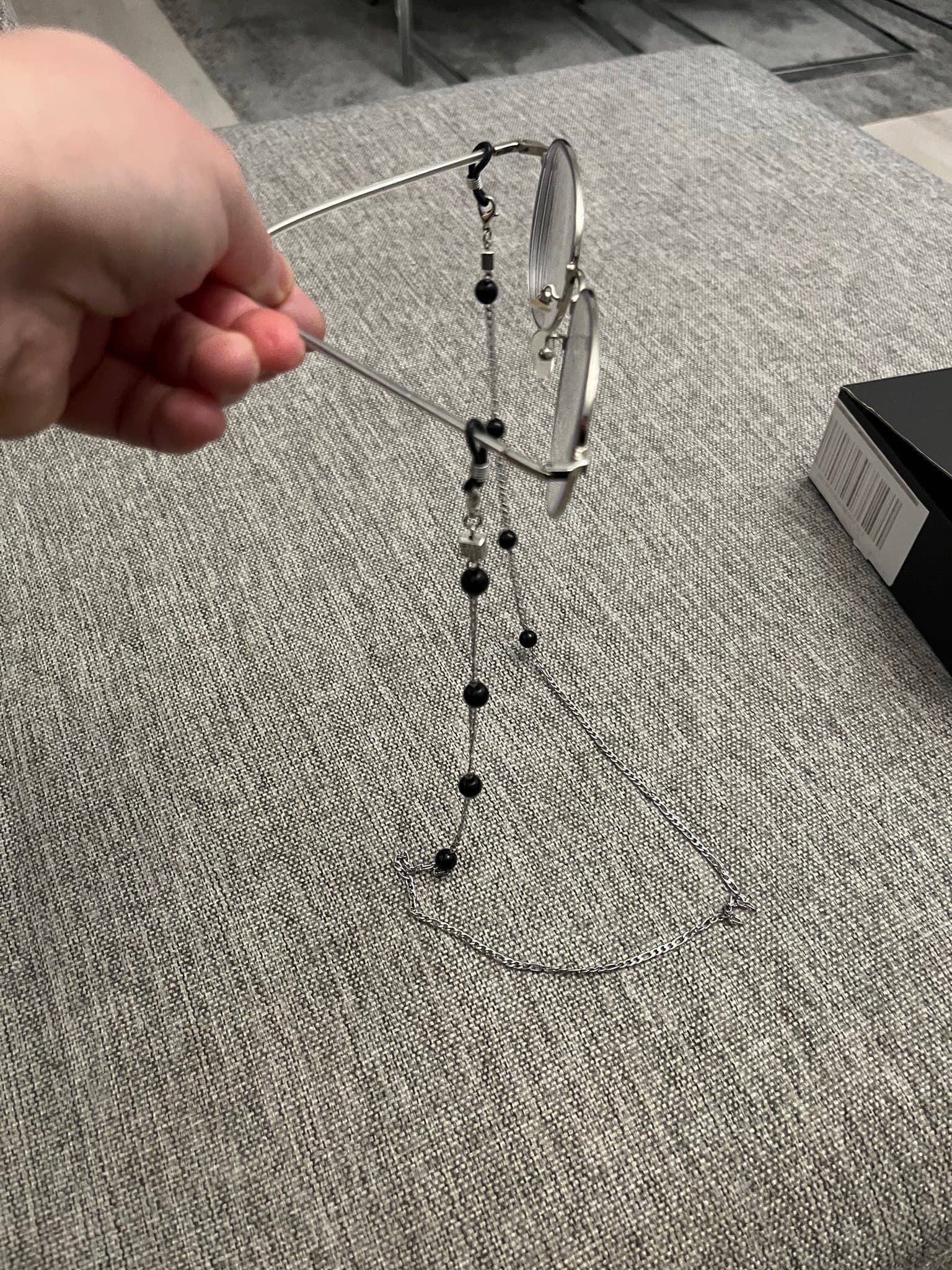 Glasögonkedja med svarta pärlor/ halsband